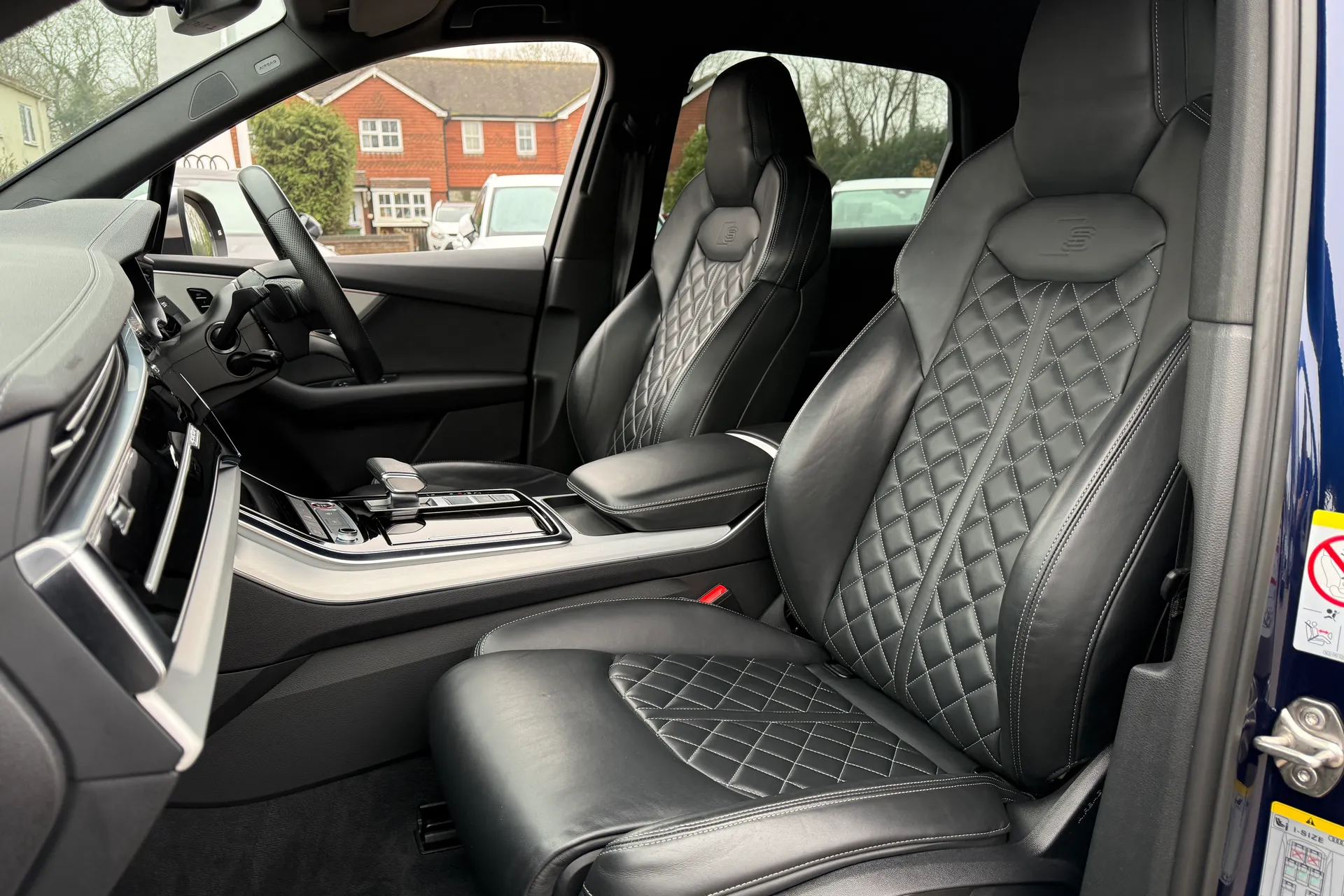 Audi Q7 thumbnail image number 35