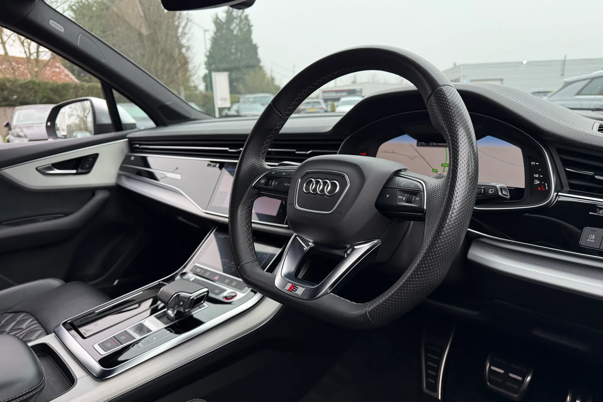 Audi Q7 thumbnail image number 33