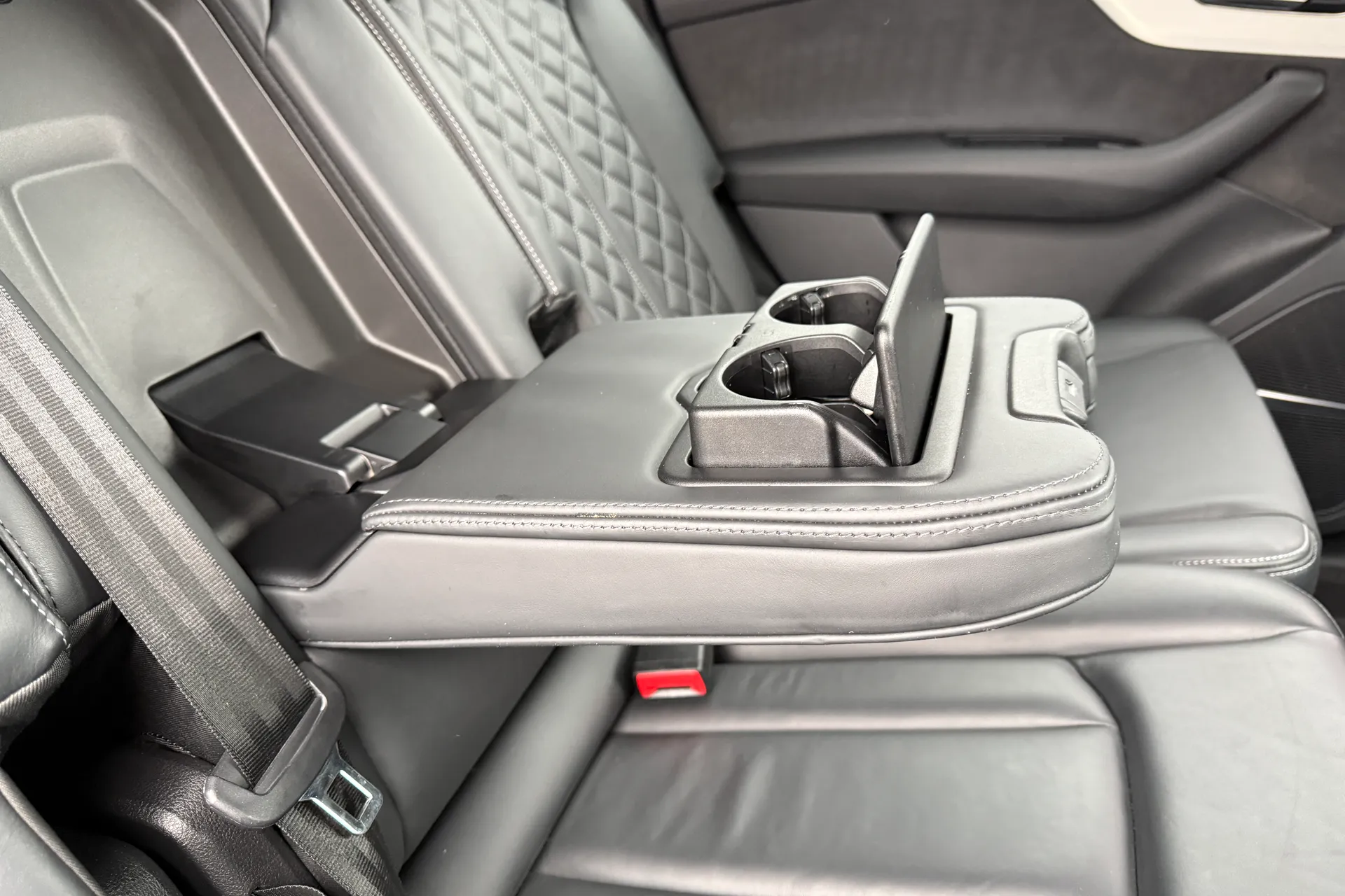 Audi Q7 thumbnail image number 52