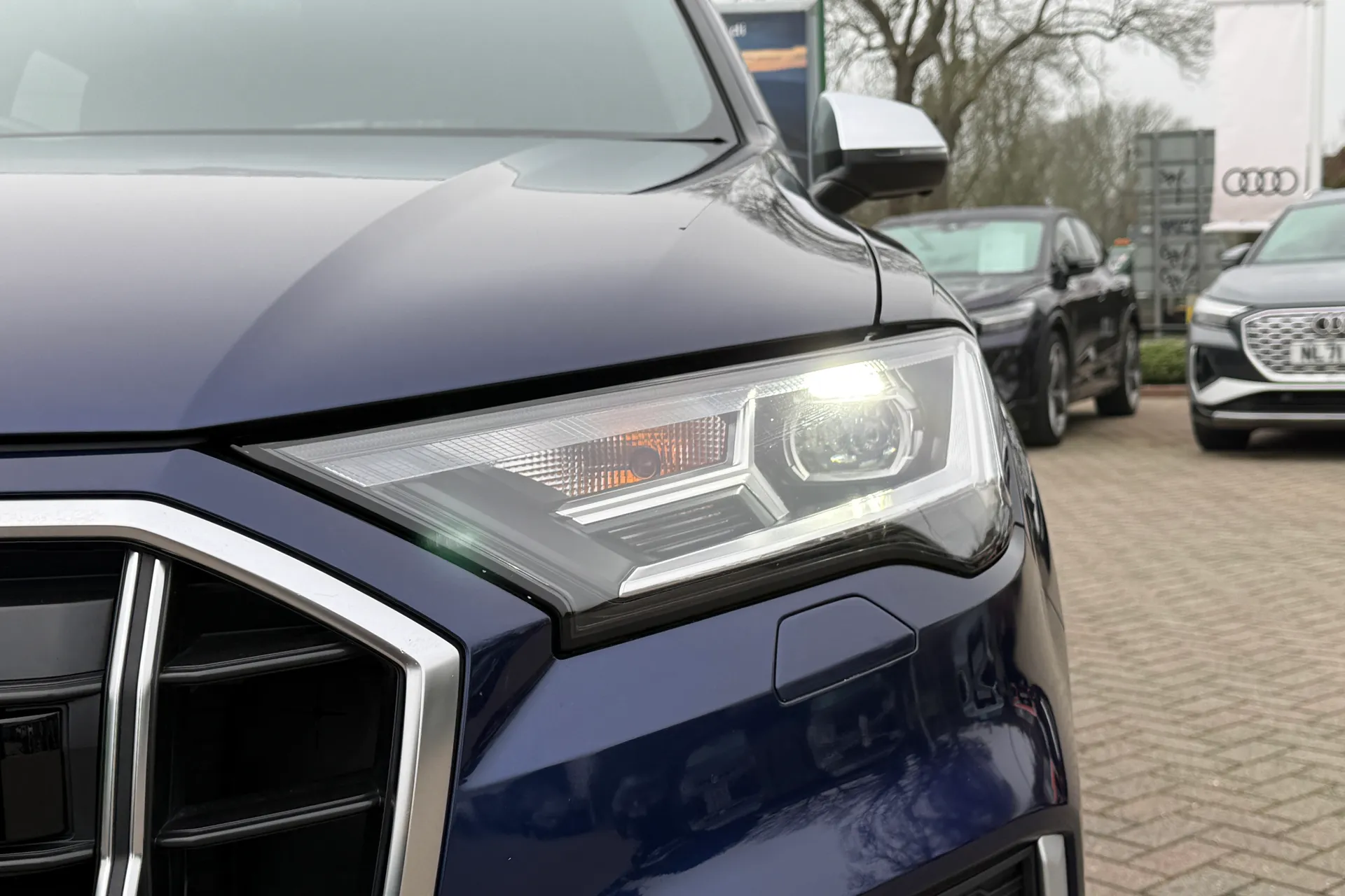 Audi Q7 thumbnail image number 59