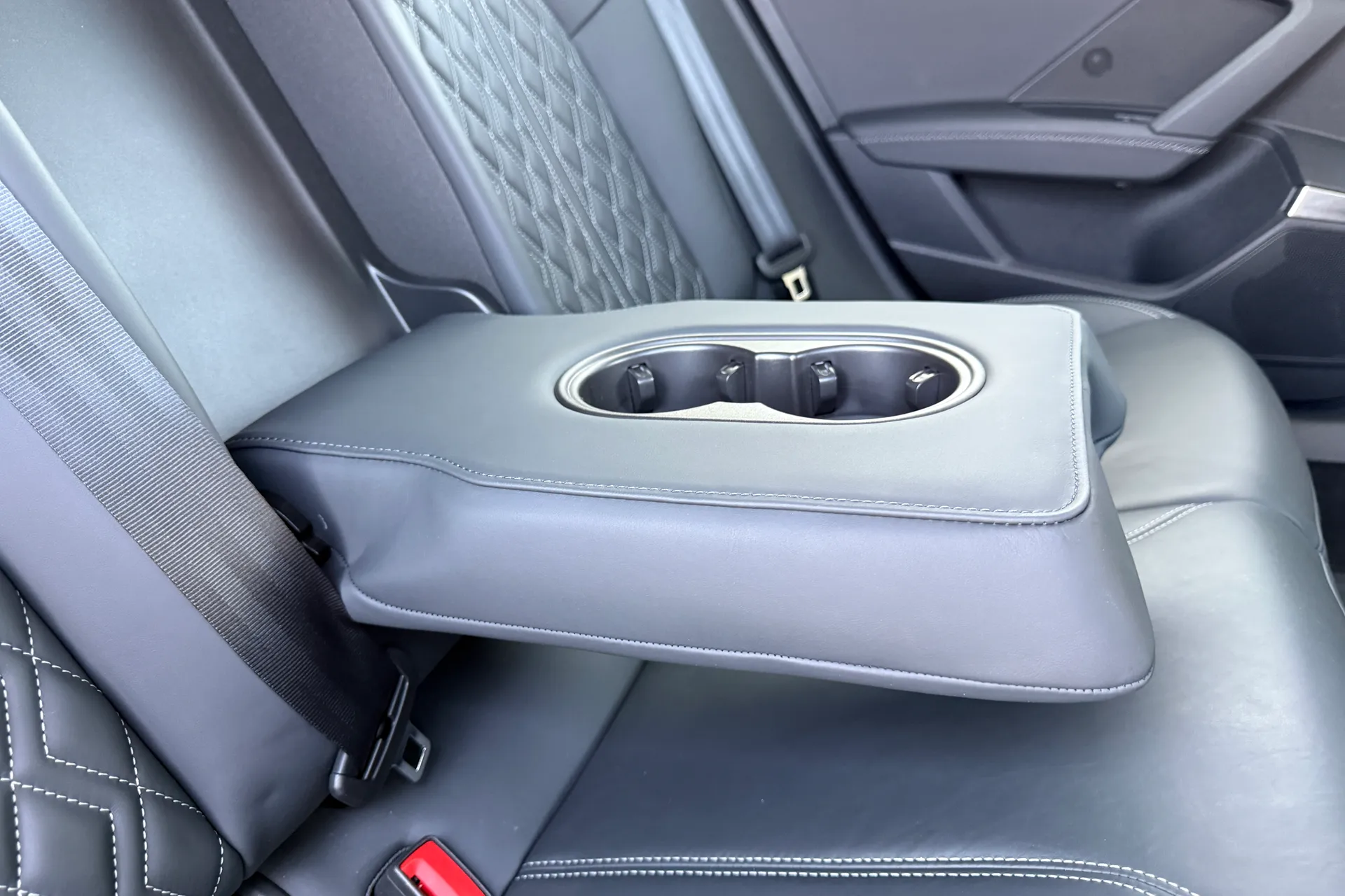 Audi A3 thumbnail image number 47