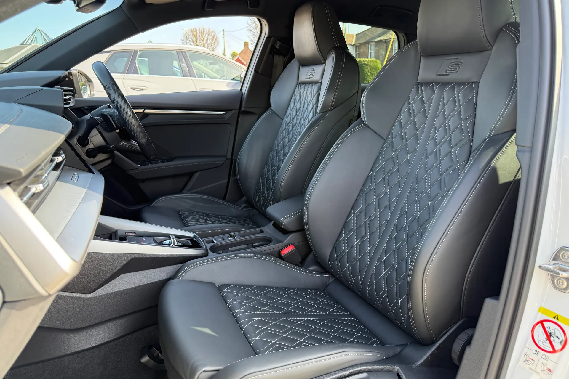 Audi A3 thumbnail image number 31