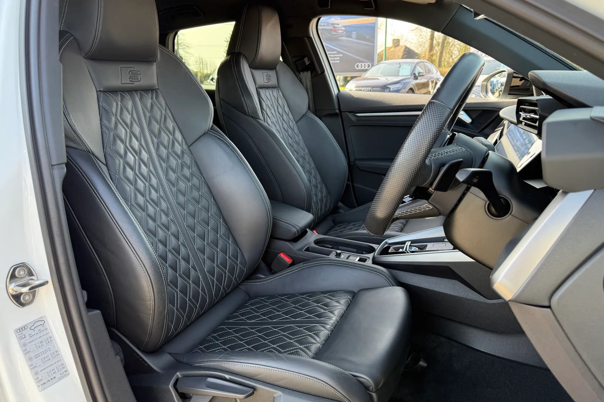 Audi A3 thumbnail image number 28