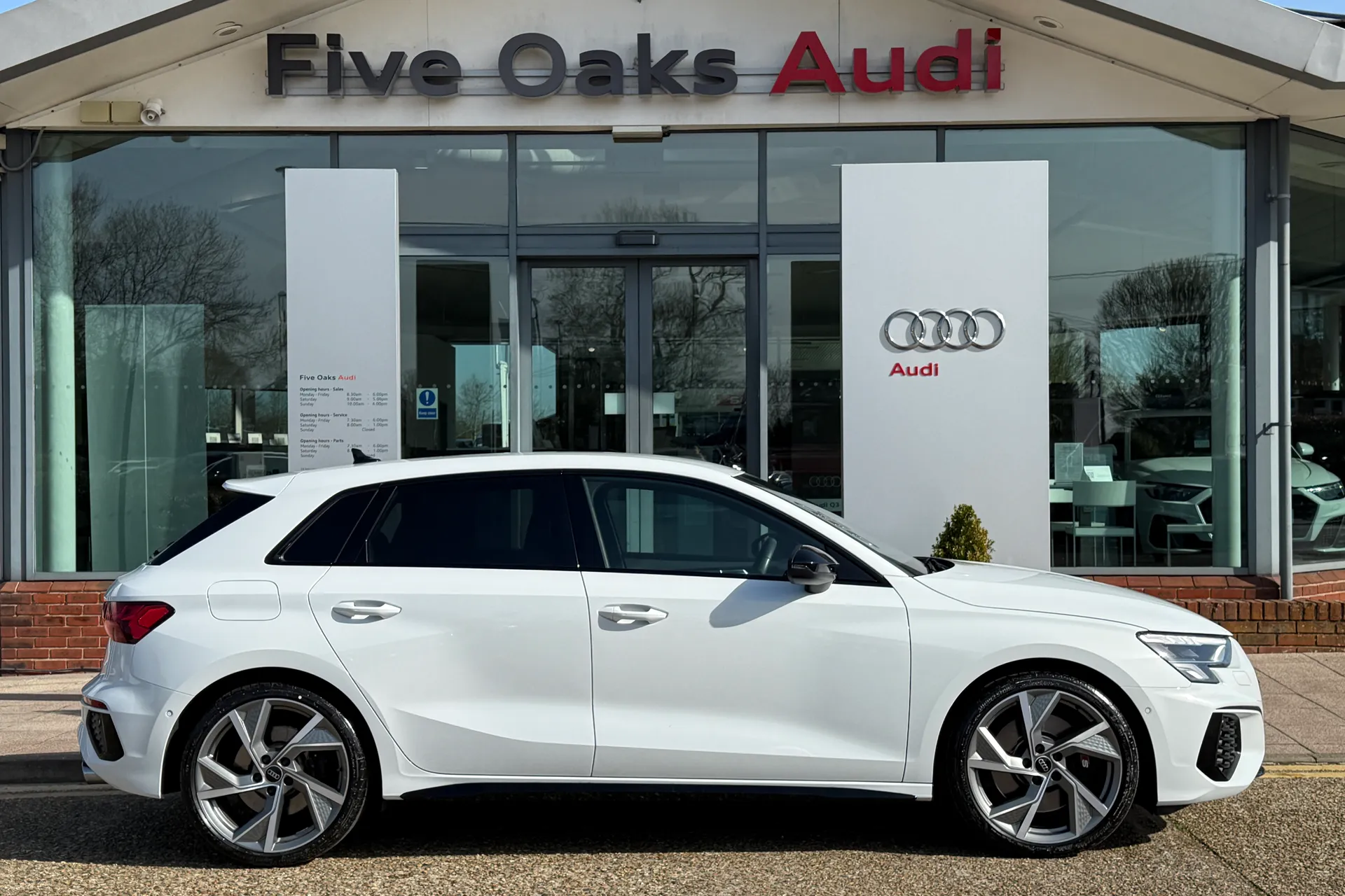 Audi A3 thumbnail image number 2