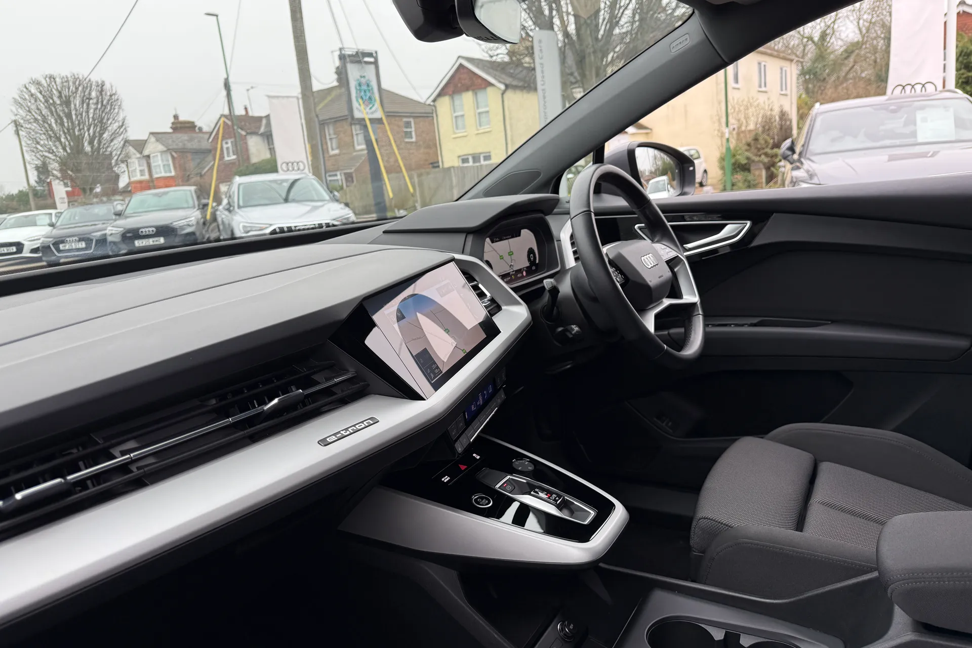 Audi Q4 thumbnail image number 27