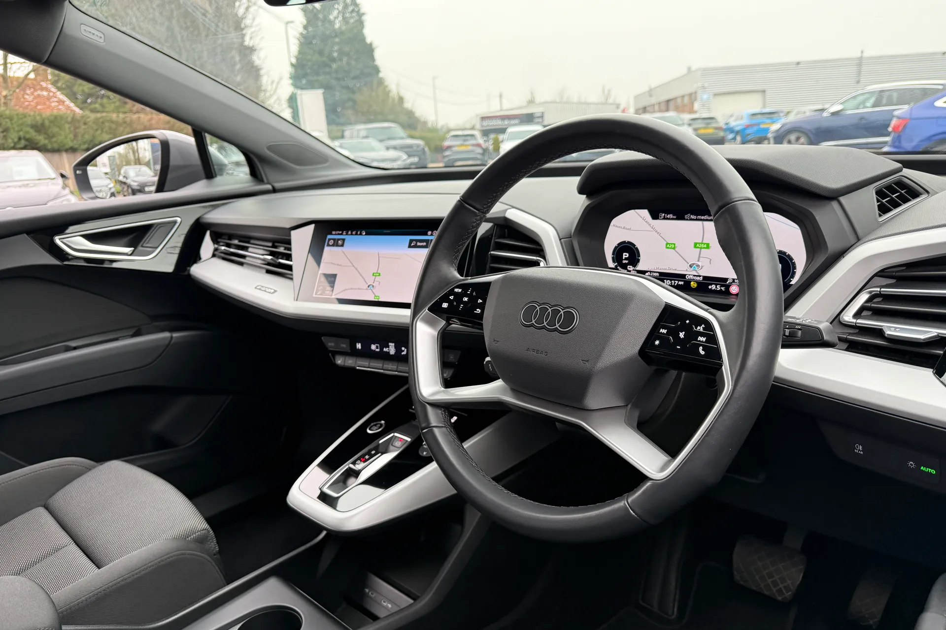 Audi Q4 thumbnail image number 26