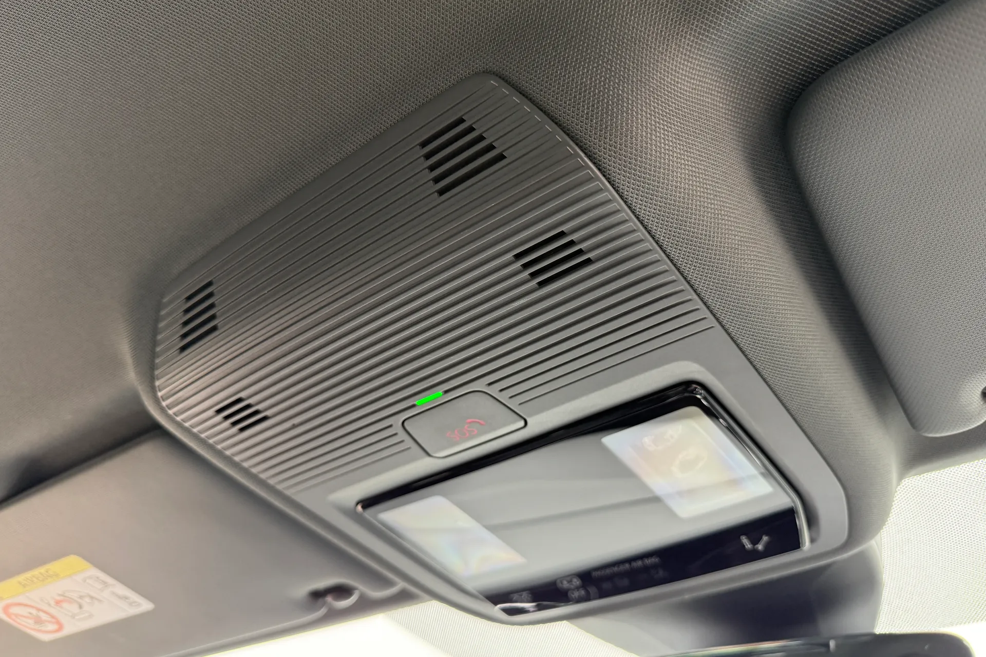 Audi Q4 thumbnail image number 18