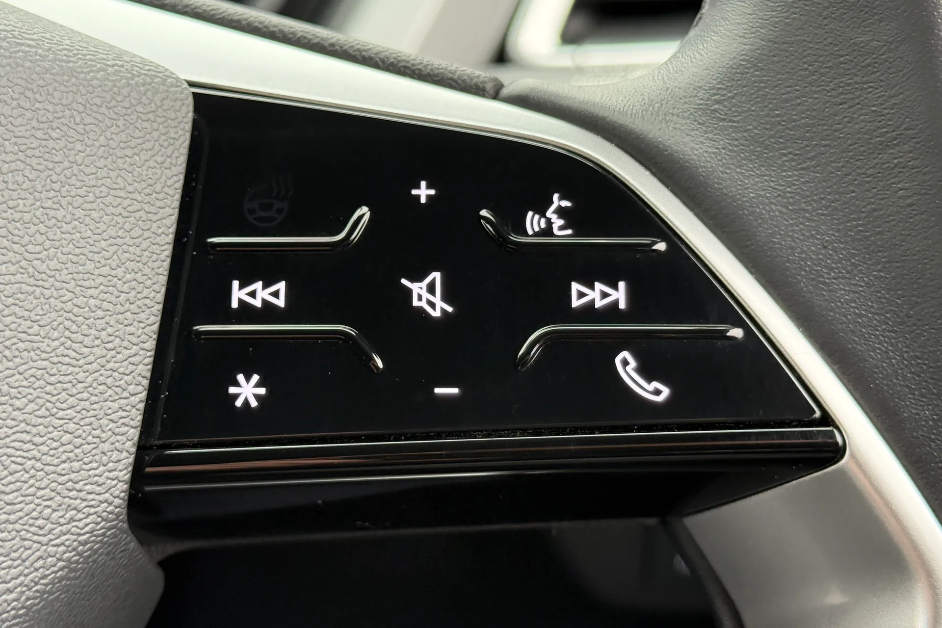 Audi Q4 thumbnail image number 20