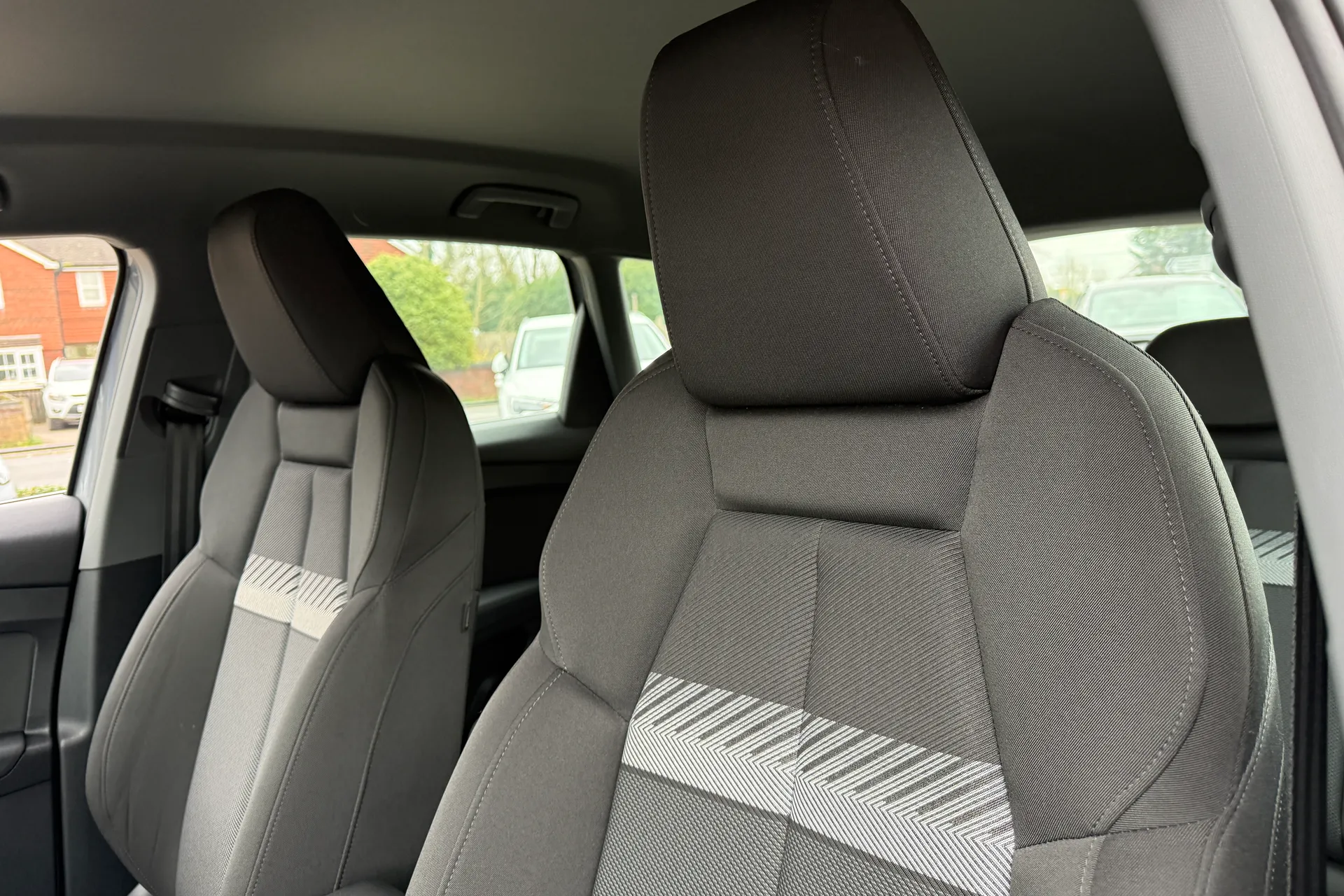 Audi Q4 thumbnail image number 30