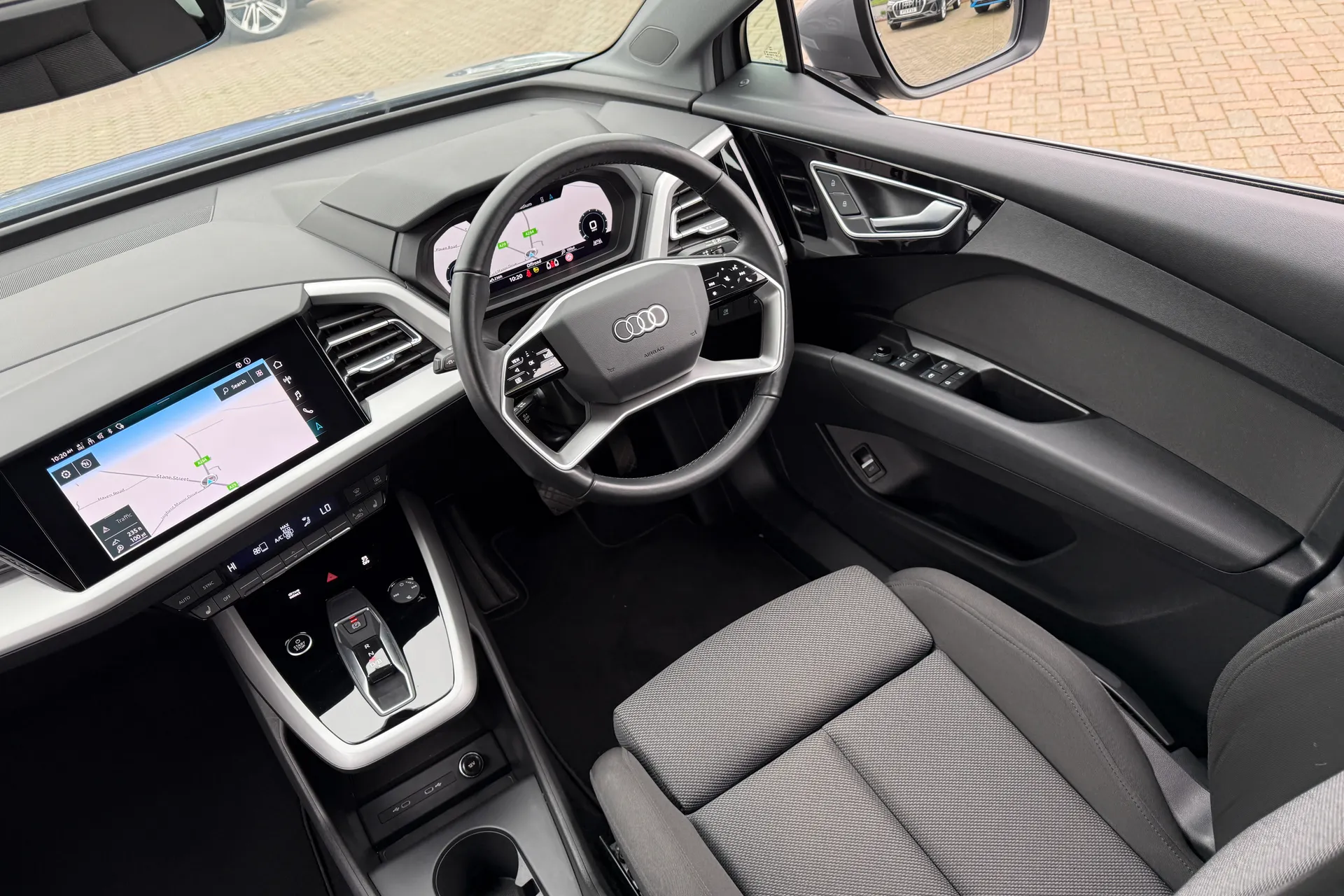 Audi Q4 thumbnail image number 41