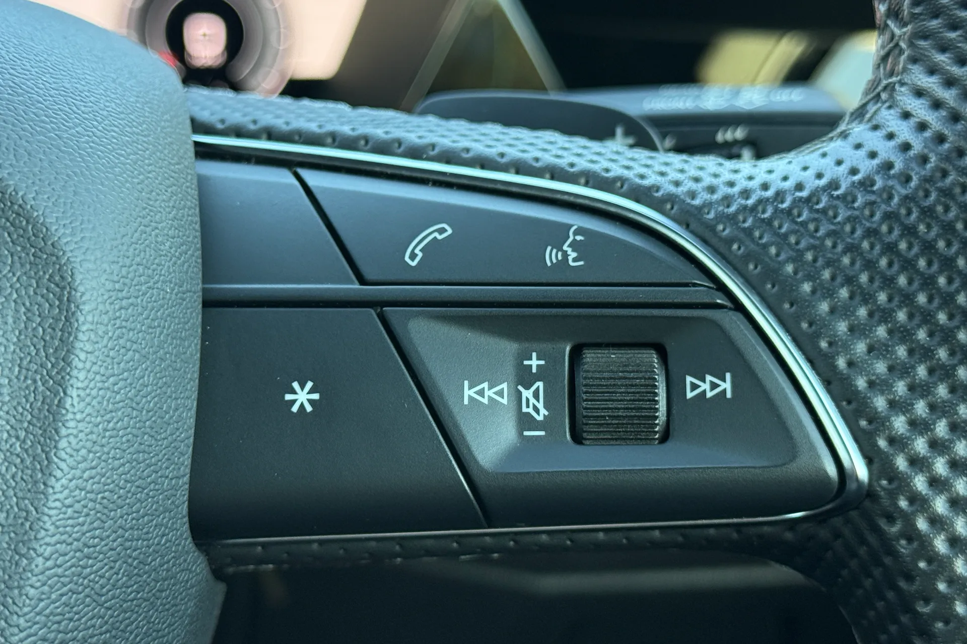 Audi A3 thumbnail image number 28