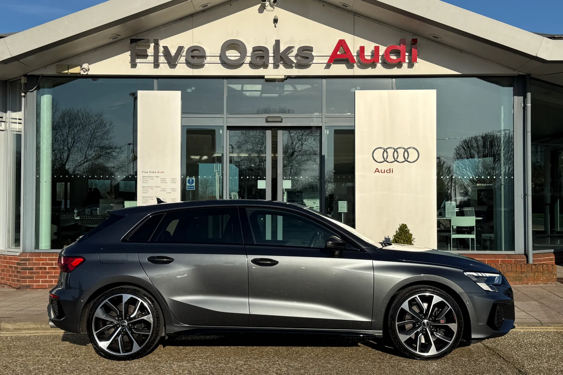 Audi A3 thumbnail image number 2