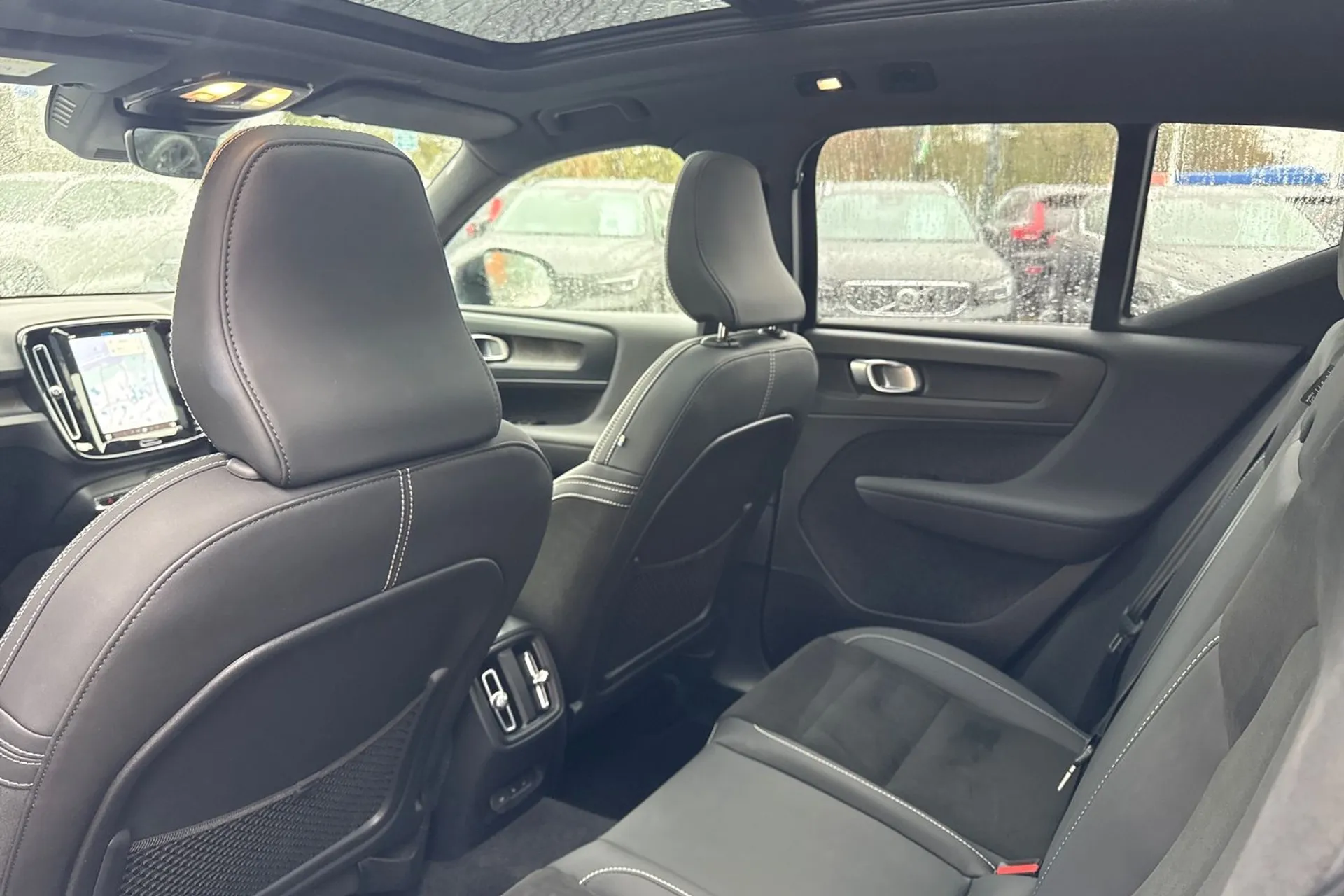 Volvo XC40 thumbnail image number 31