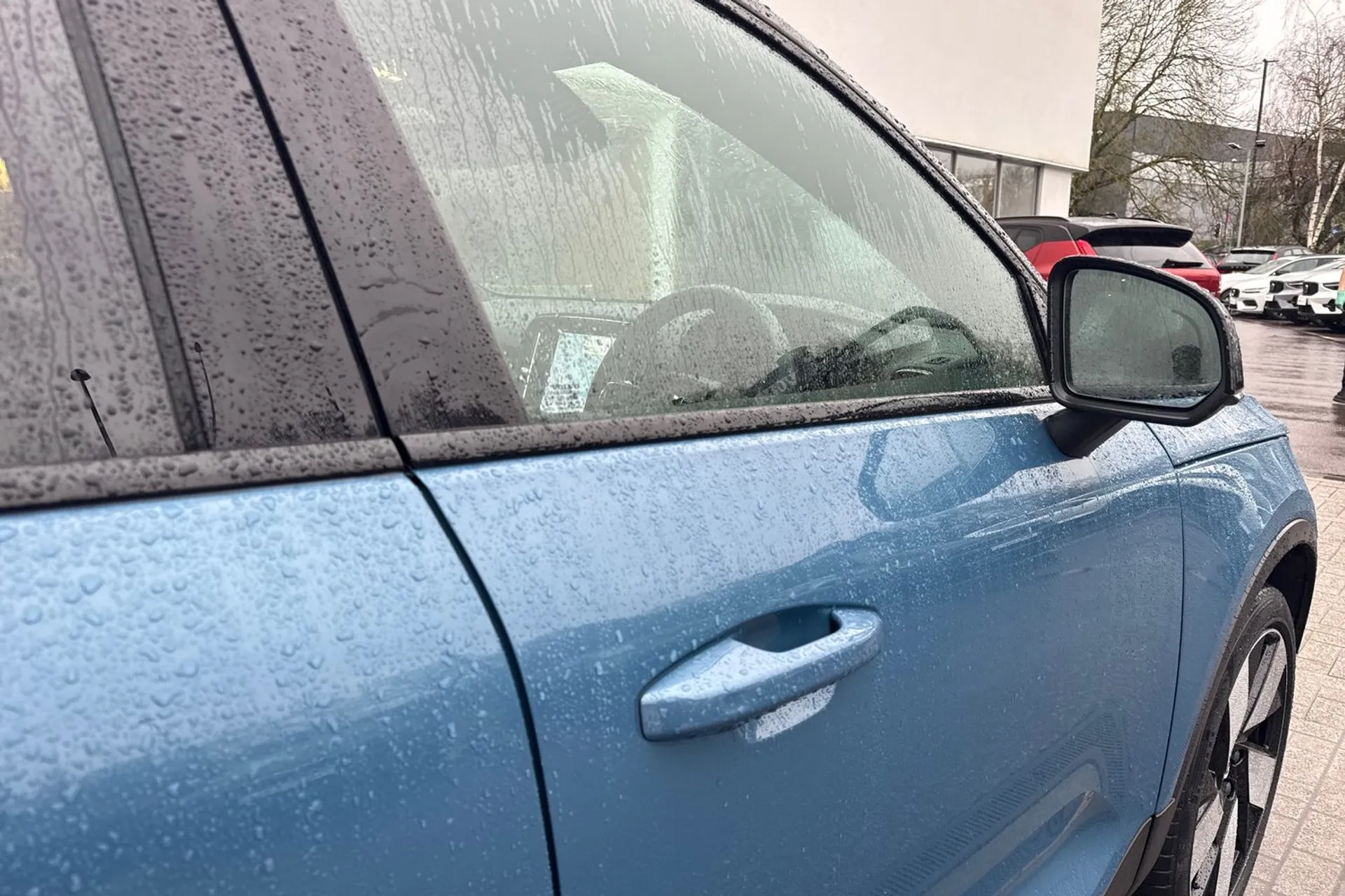 Volvo XC40 thumbnail image number 17