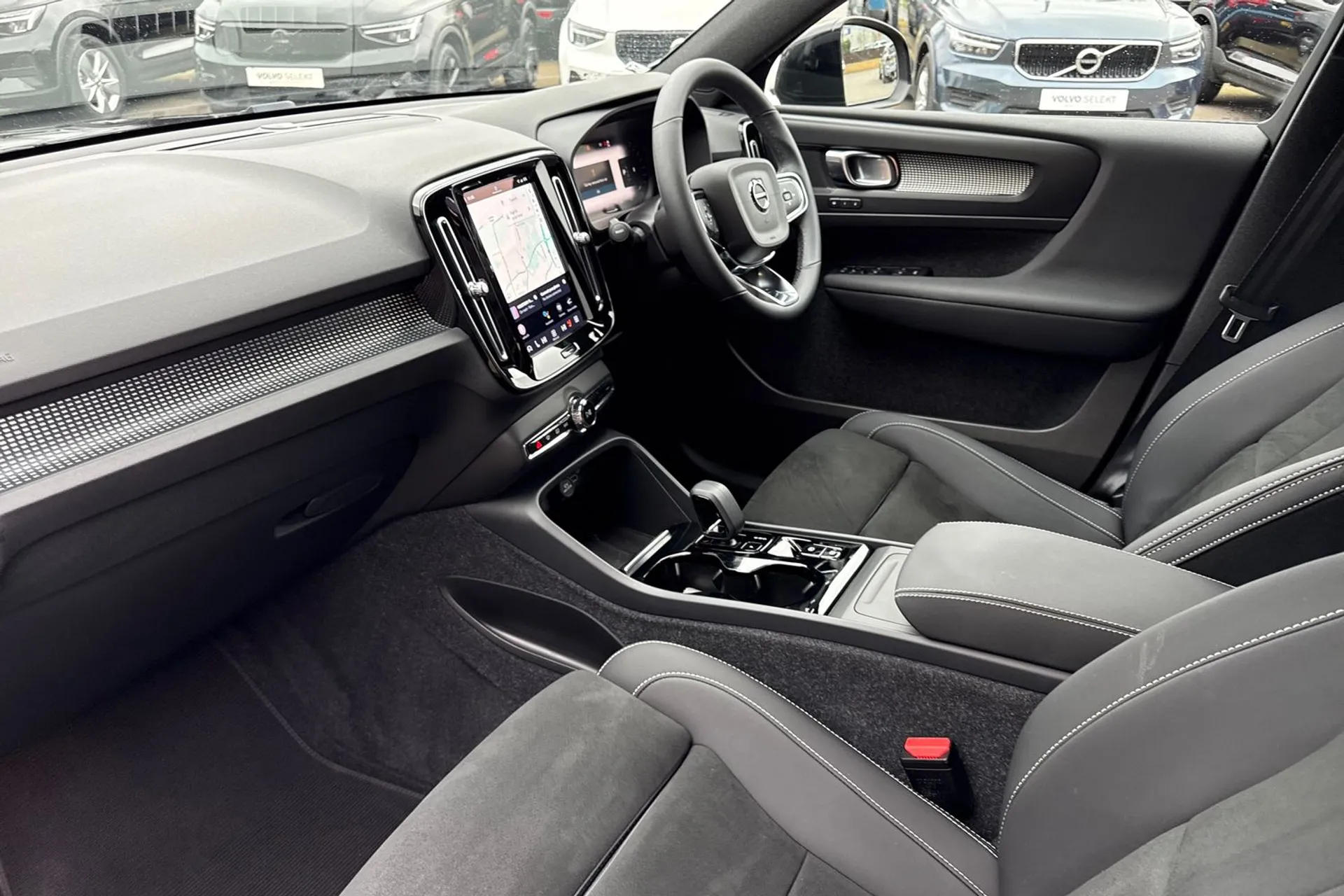 Volvo XC40 thumbnail image number 27