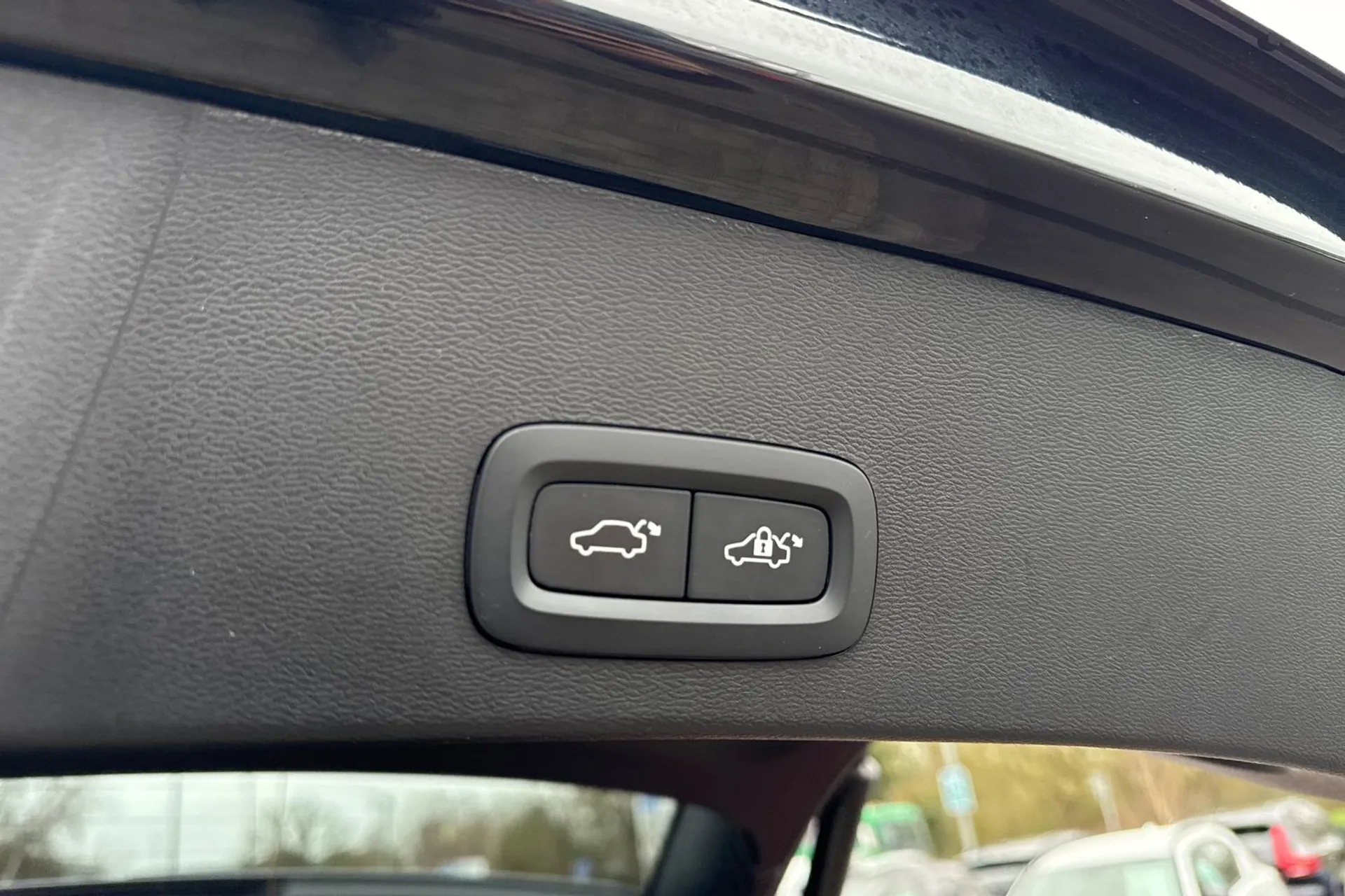 Volvo XC40 thumbnail image number 21