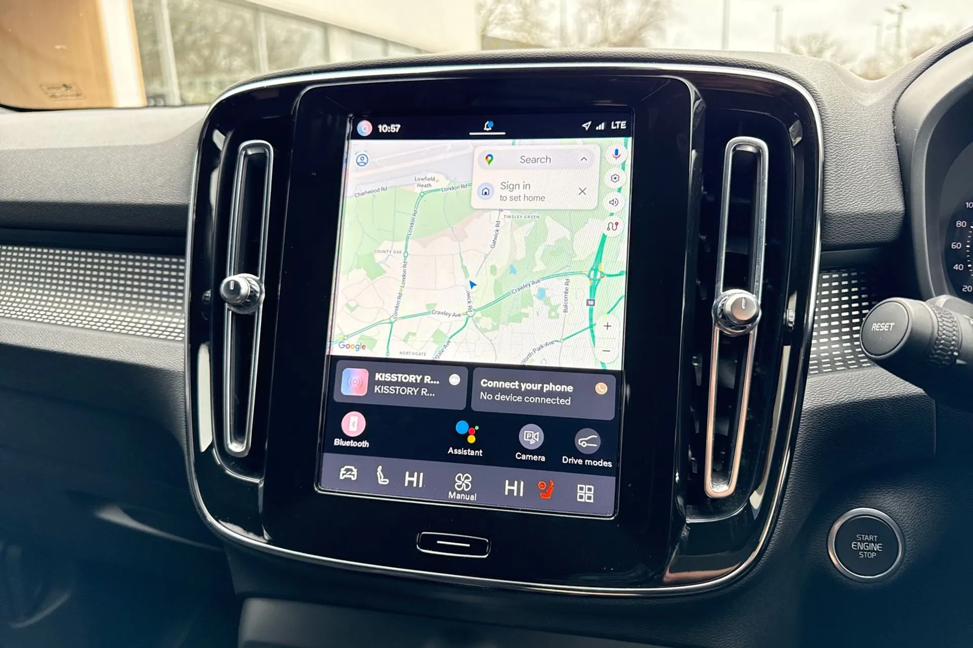 Volvo XC40 thumbnail image number 5