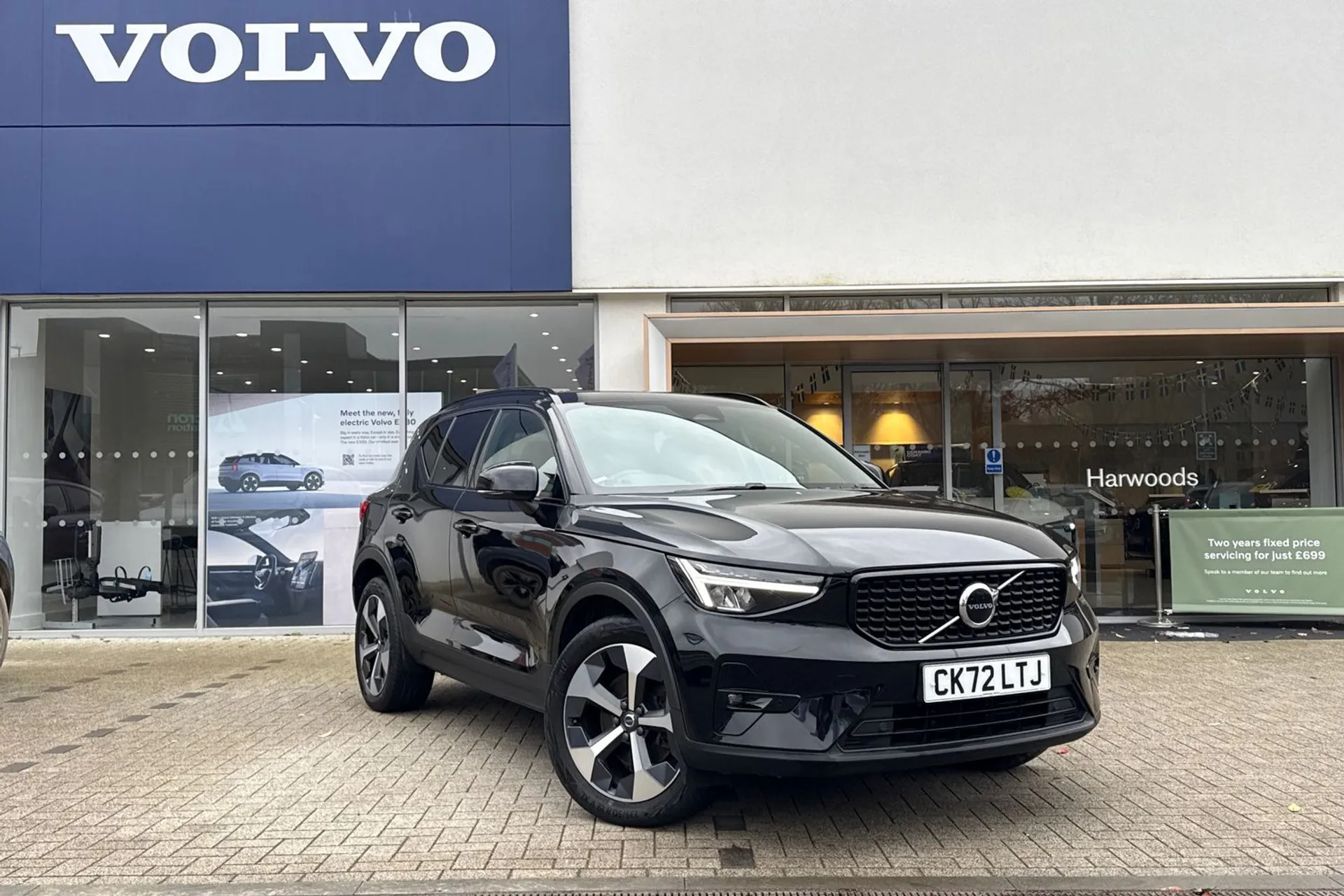 Volvo XC40 focused image