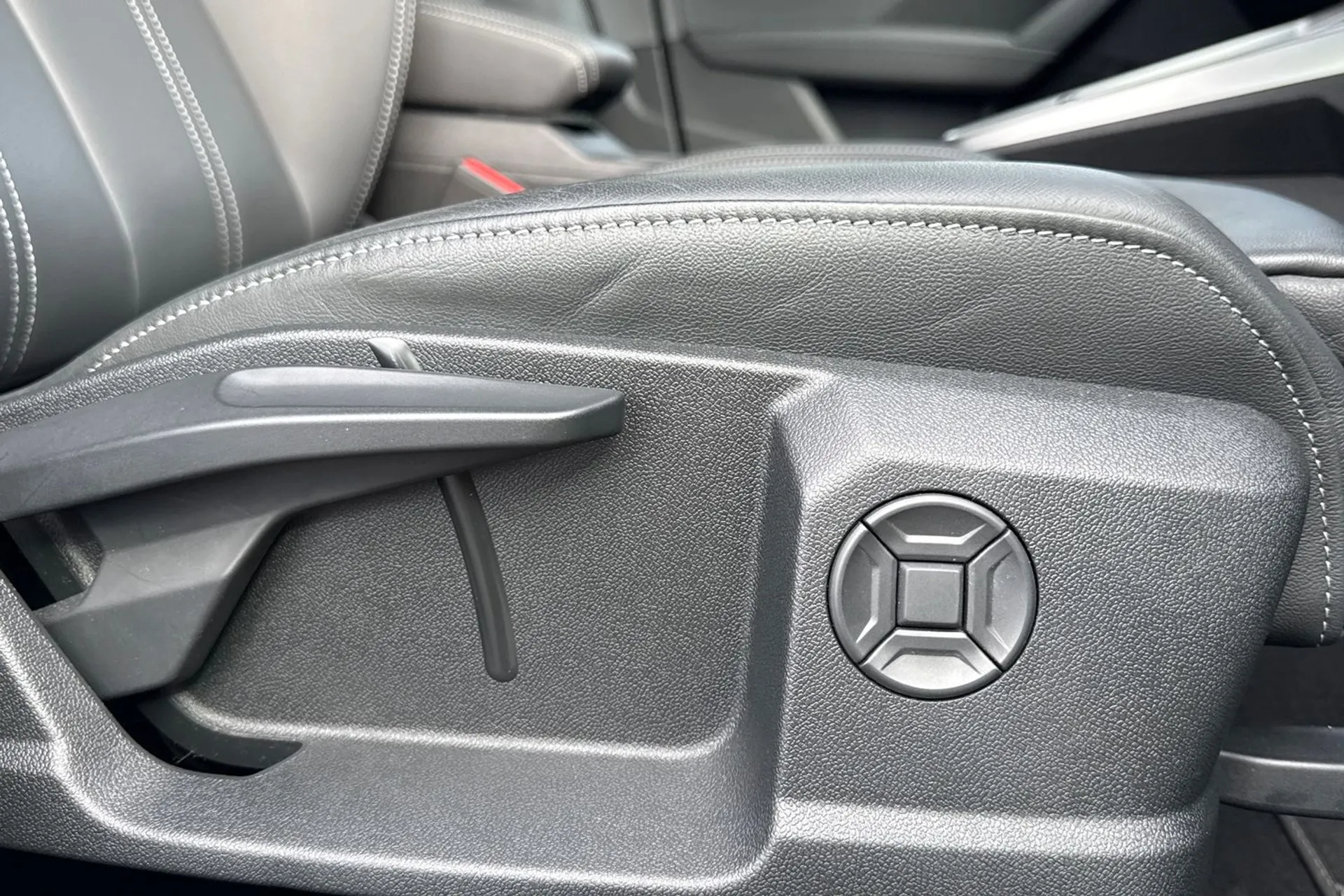 Audi A3 thumbnail image number 35