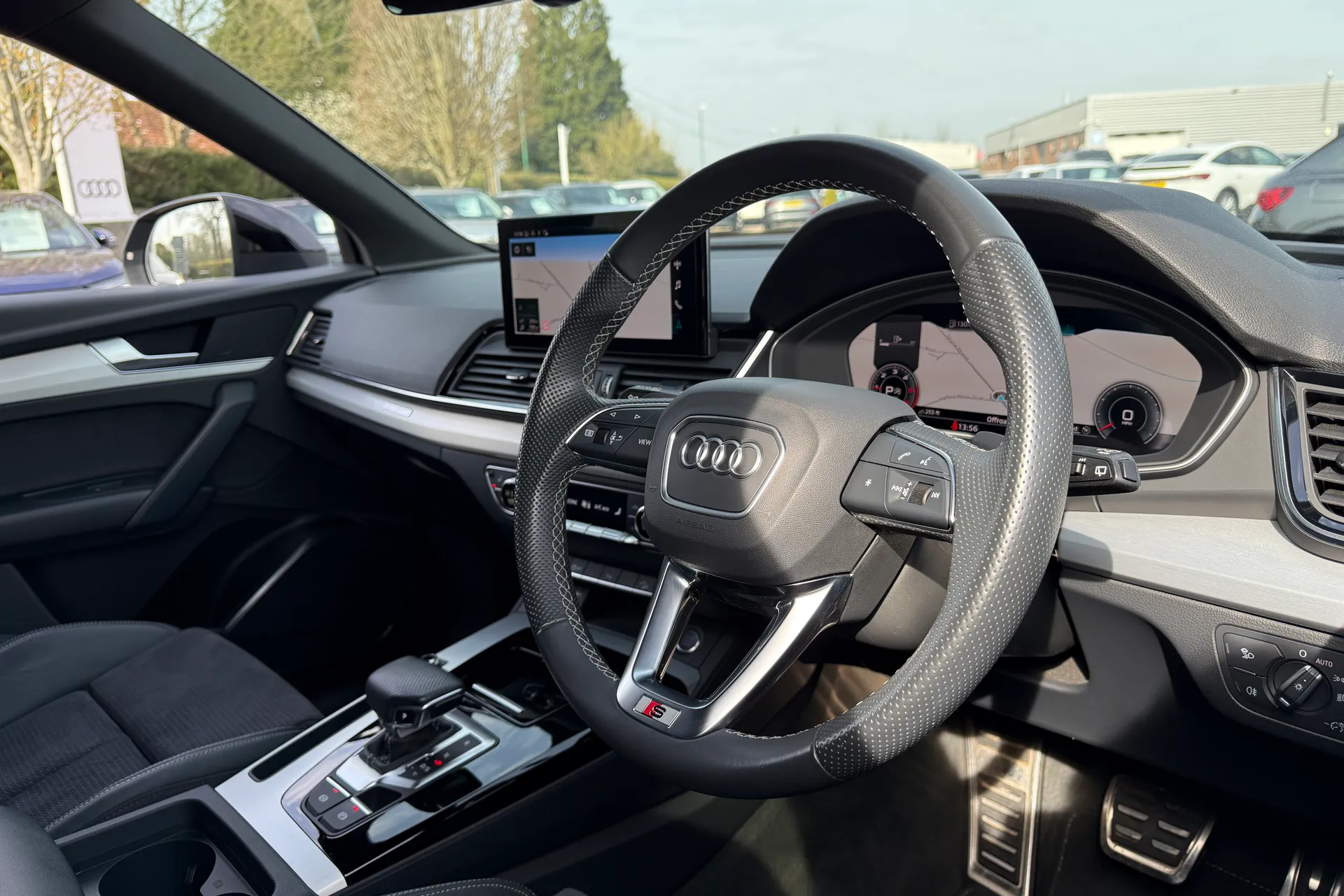 Audi Q5 thumbnail image number 25