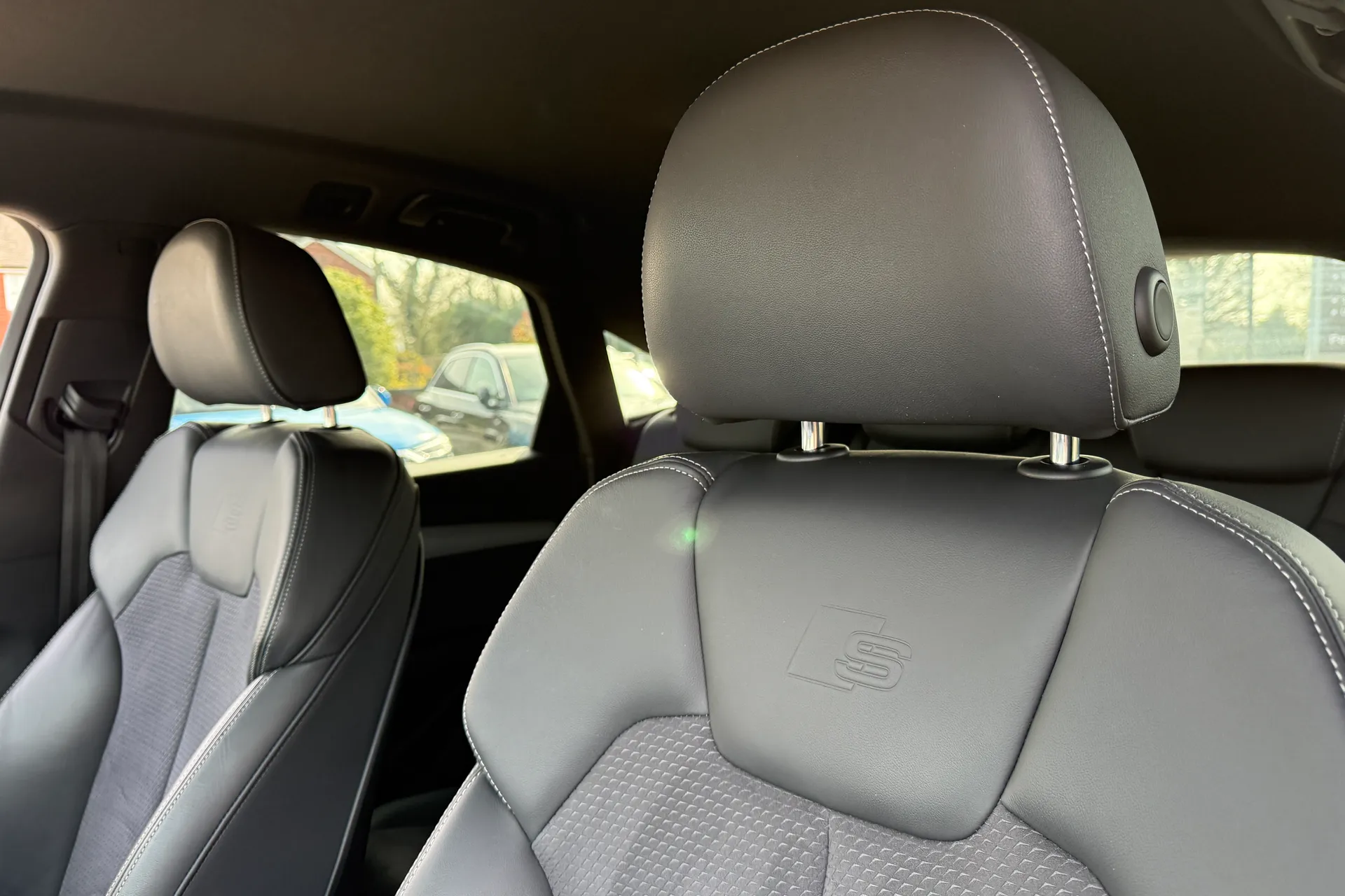 Audi Q5 thumbnail image number 28