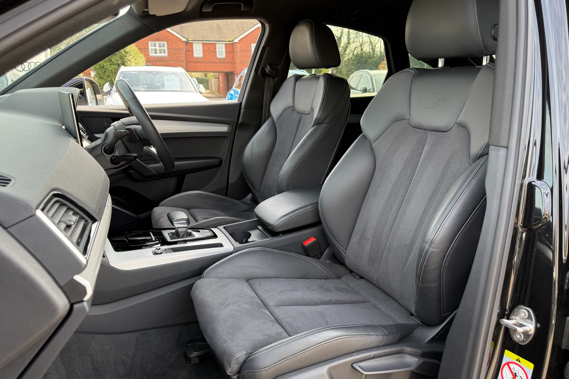 Audi Q5 thumbnail image number 27