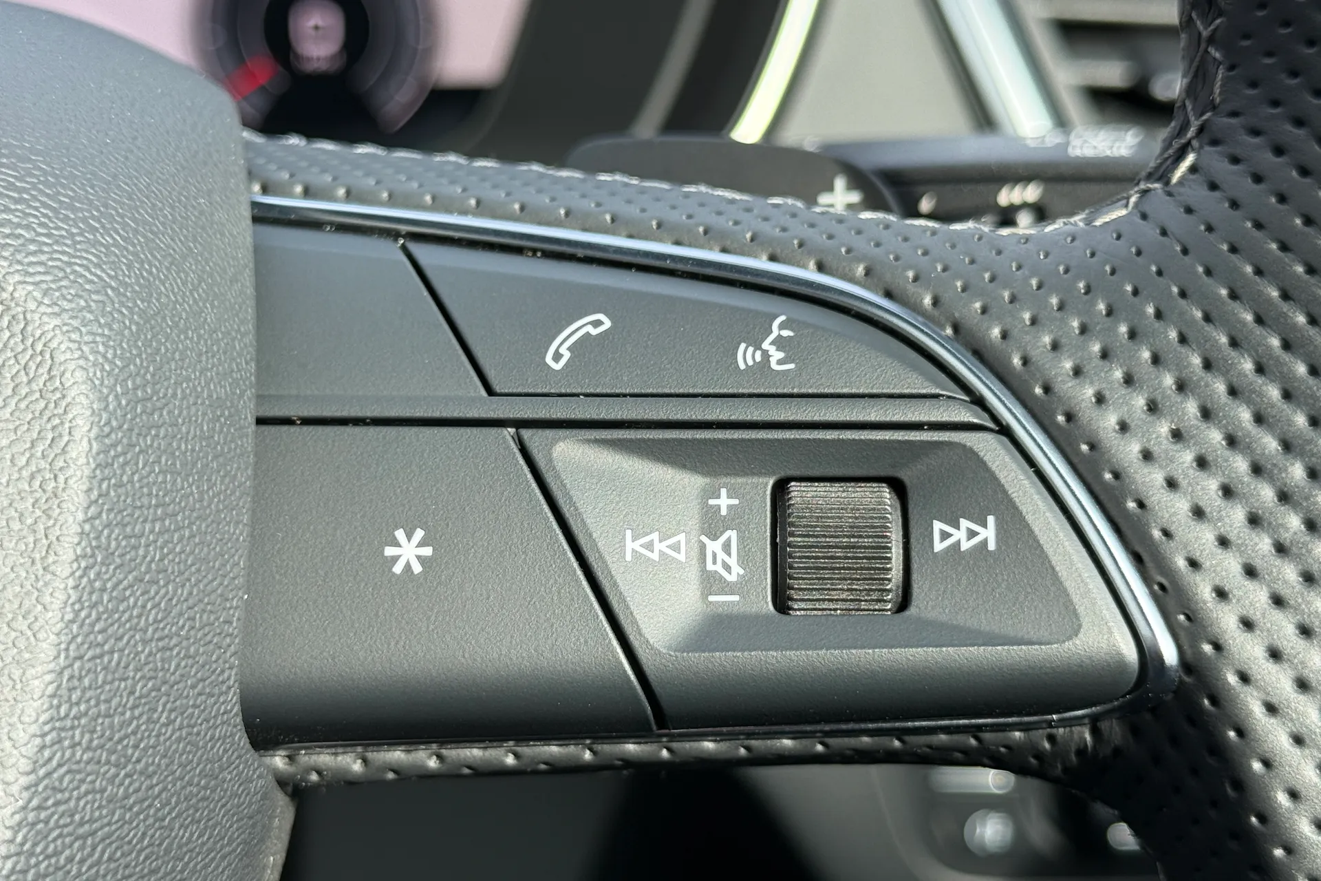 Audi Q5 thumbnail image number 19