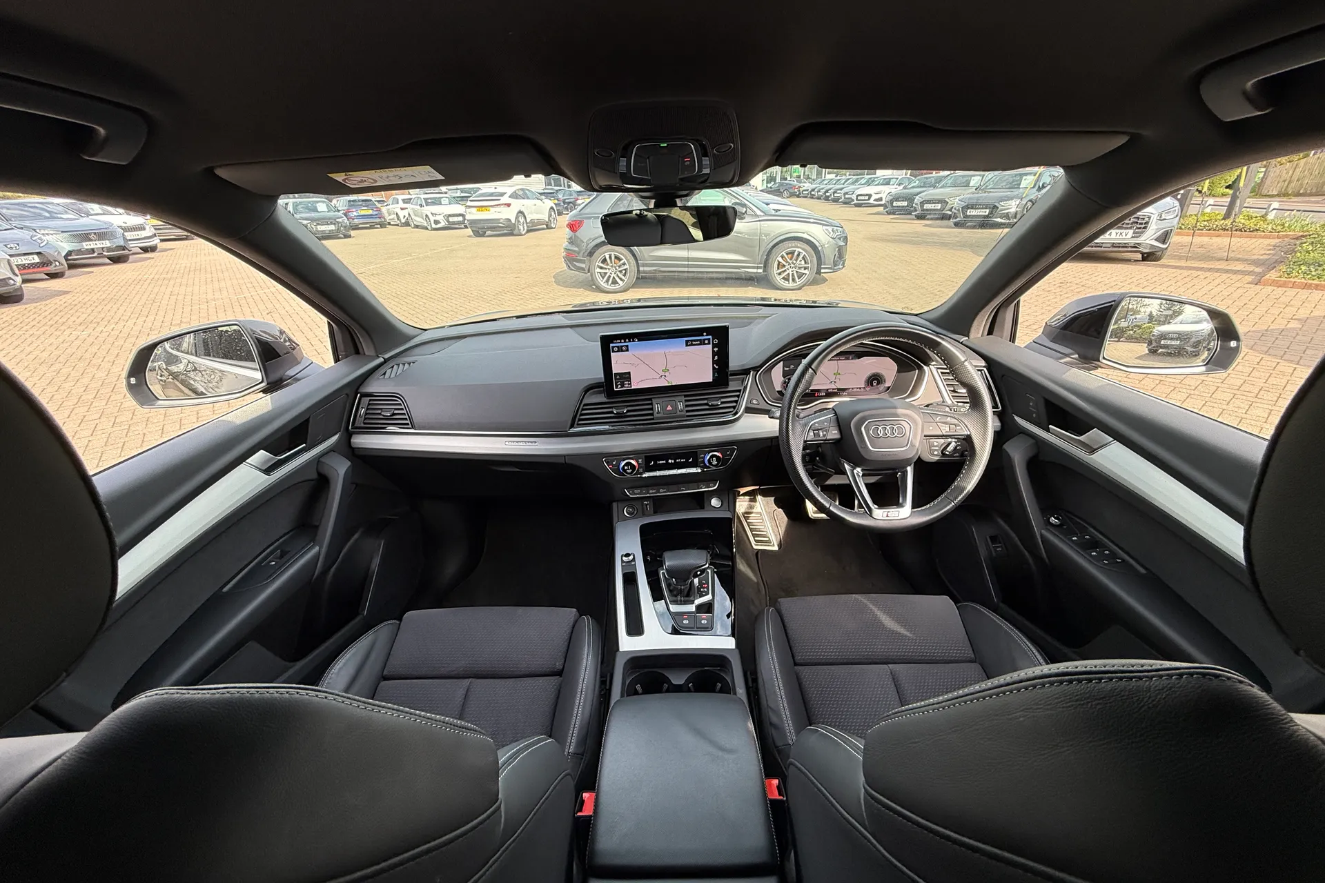 Audi Q5 thumbnail image number 3