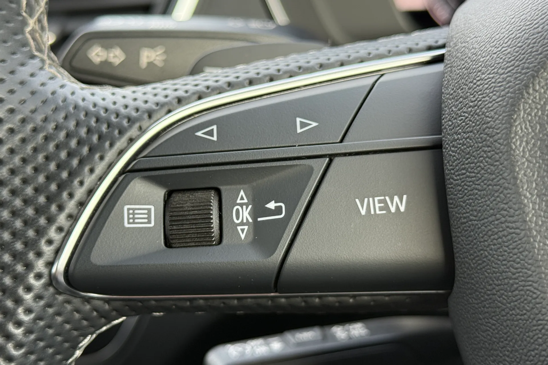 Audi Q5 thumbnail image number 18