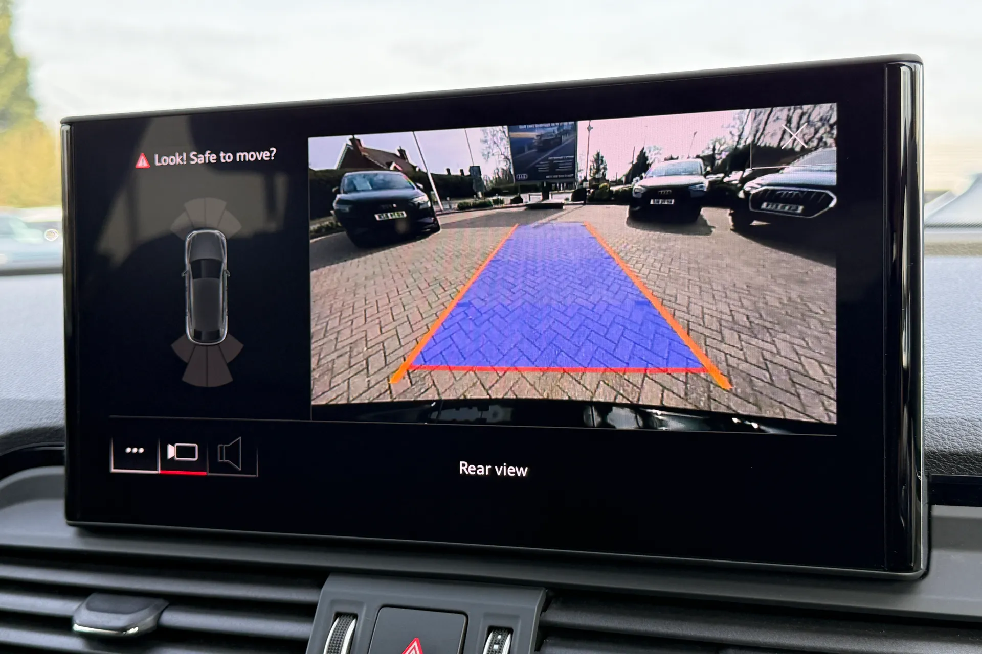 Audi Q5 thumbnail image number 4