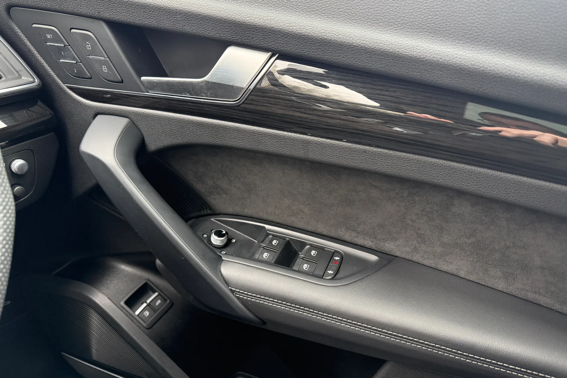 Audi Q5 thumbnail image number 25