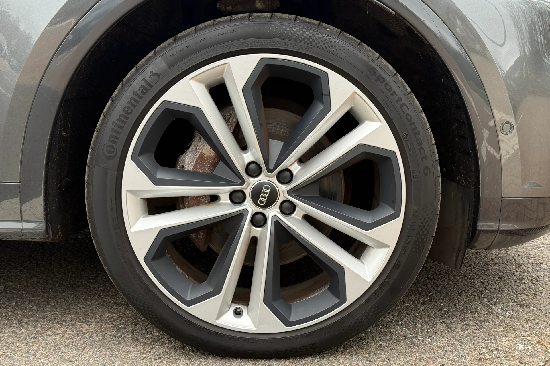 Audi Q5 thumbnail image number 28