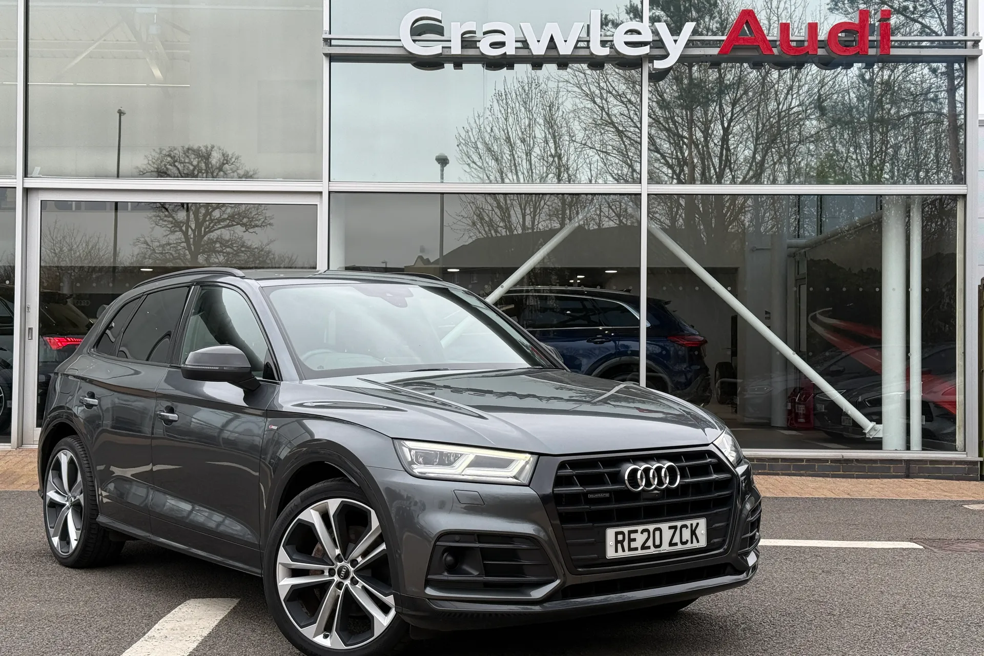 Audi Q5 focused image