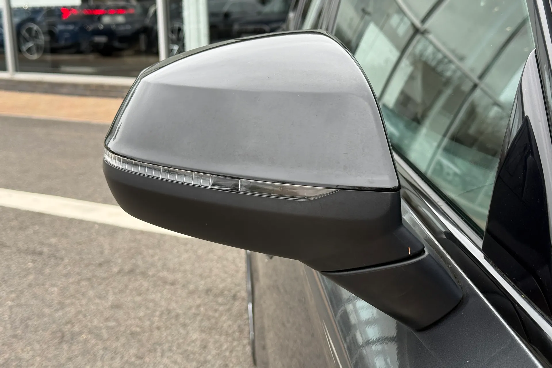 Audi Q5 thumbnail image number 9