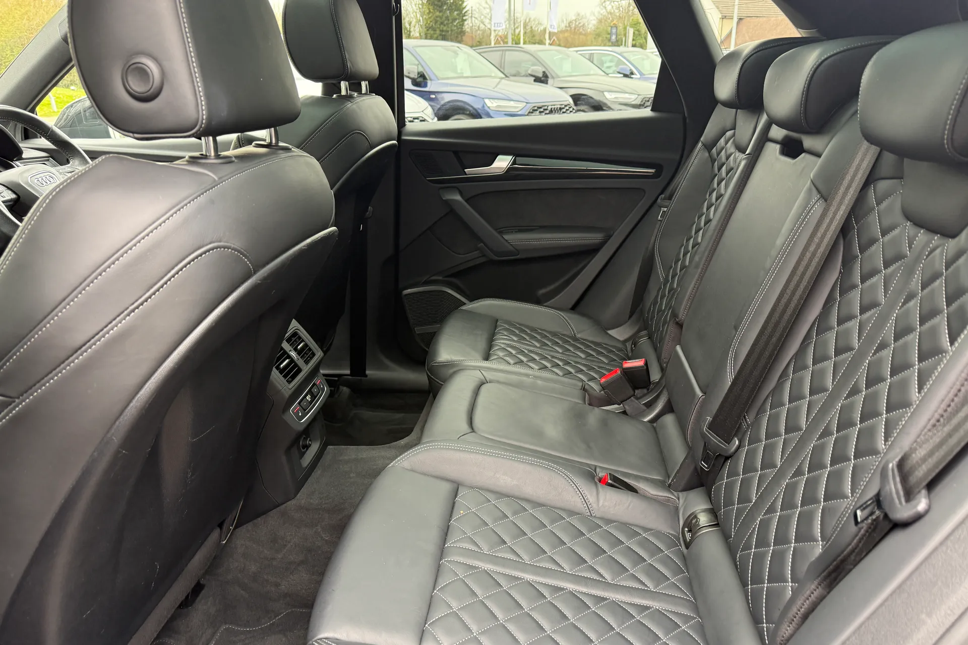 Audi Q5 thumbnail image number 49