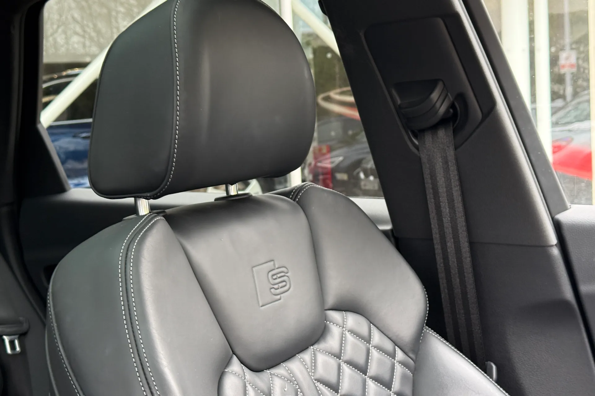 Audi Q5 thumbnail image number 22