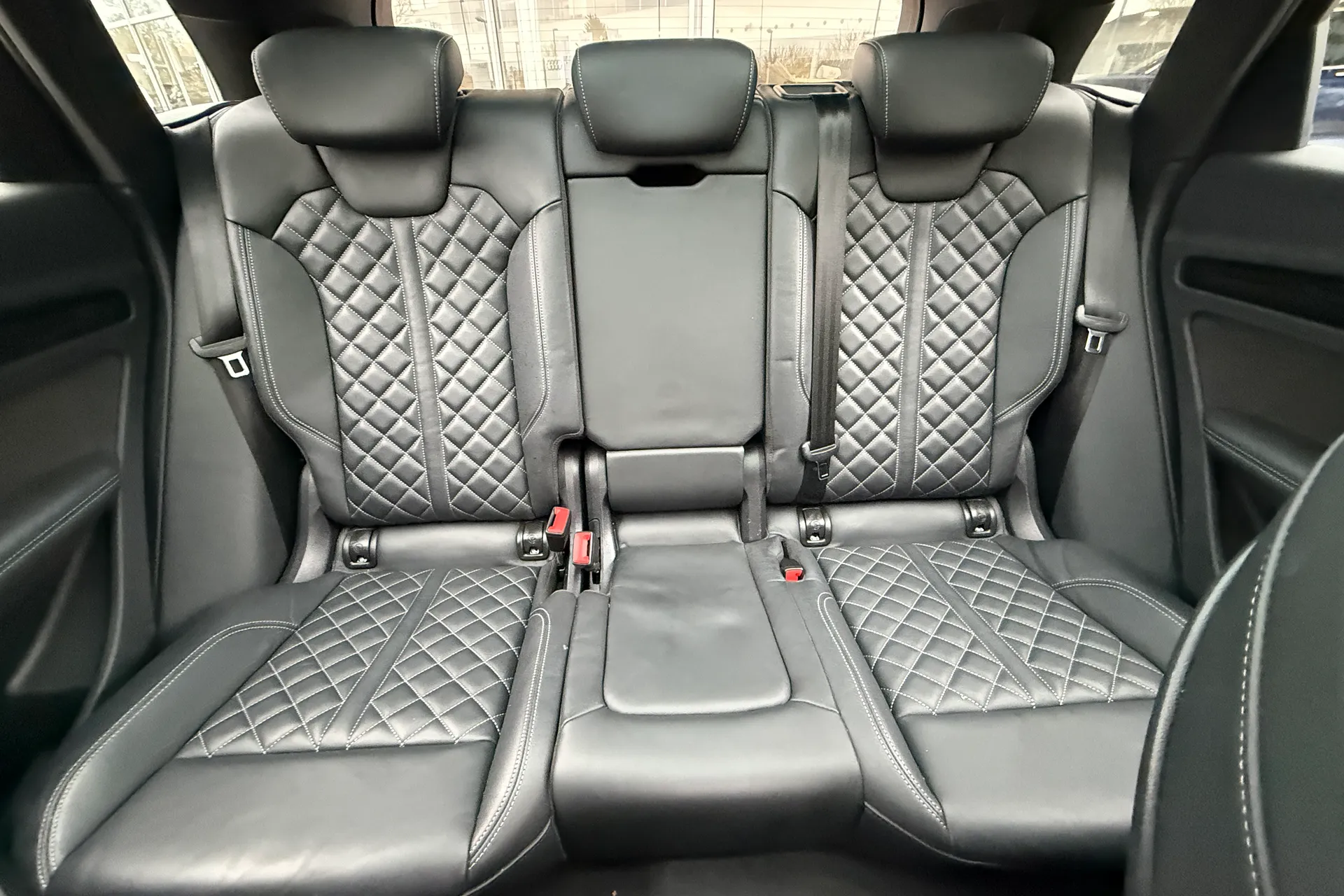 Audi Q5 thumbnail image number 23