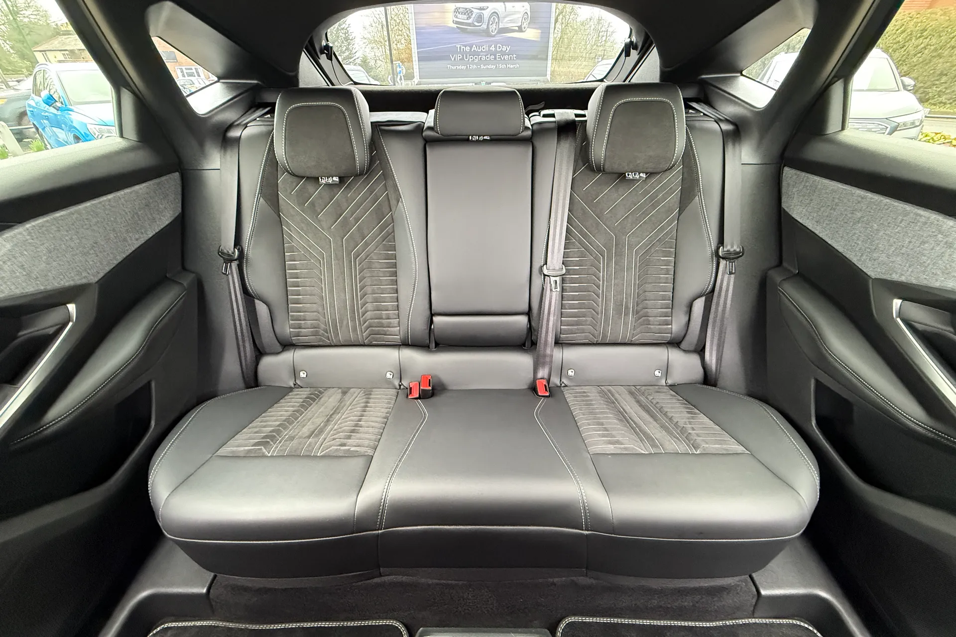 PEUGEOT 3008 thumbnail image number 35