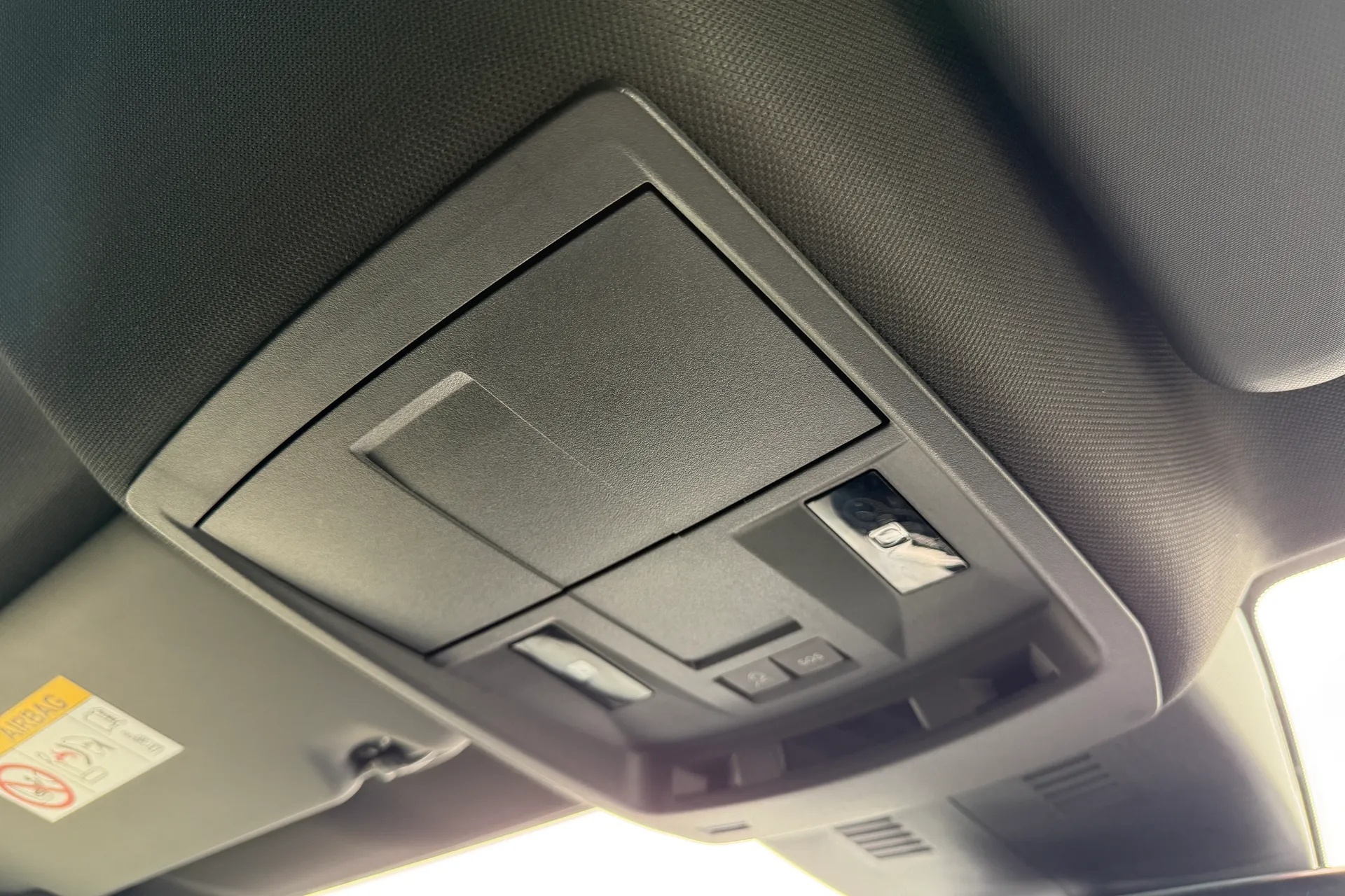 PEUGEOT 3008 thumbnail image number 17
