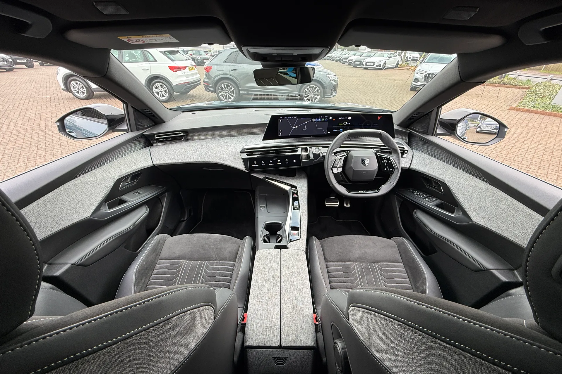 PEUGEOT 3008 thumbnail image number 3