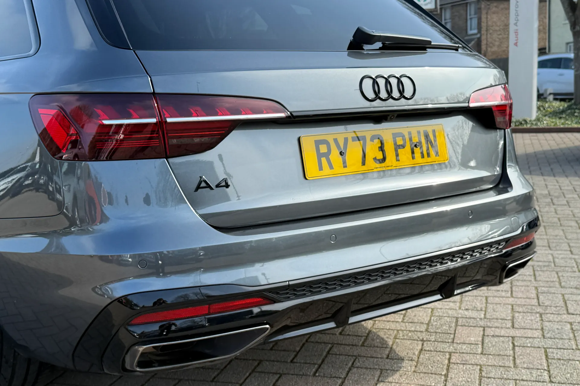 Audi A4 thumbnail image number 49