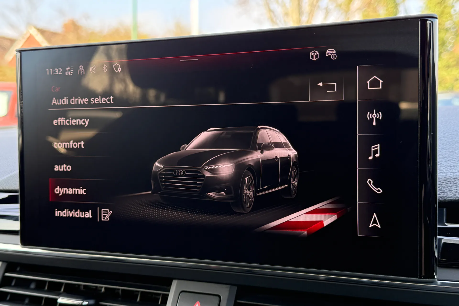 Audi A4 thumbnail image number 8