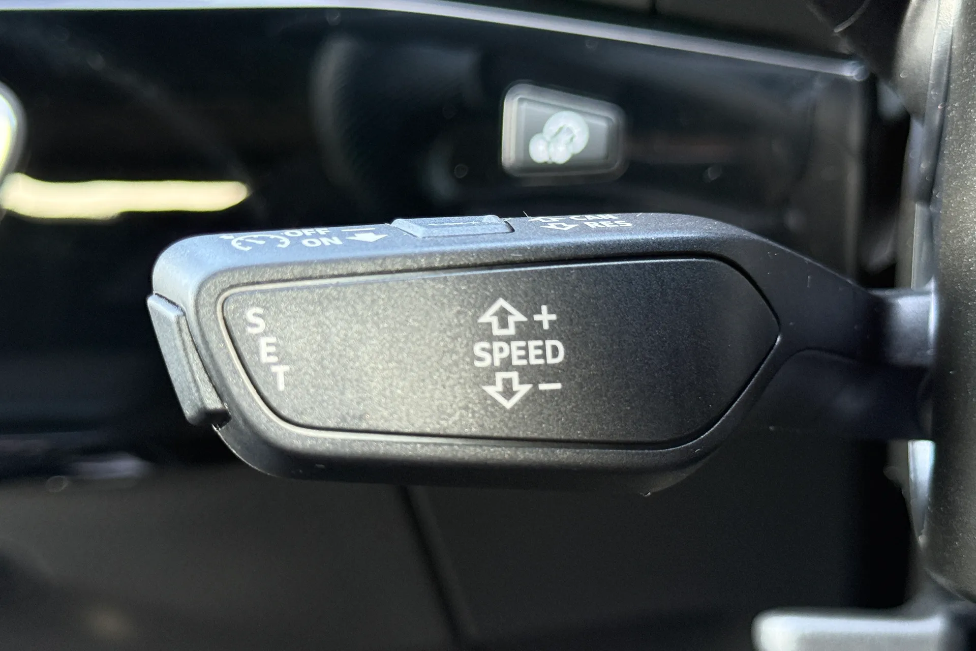 Audi A4 thumbnail image number 14