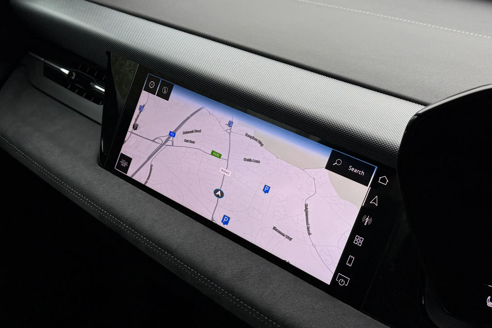 Audi Q6 e-tron thumbnail image number 8