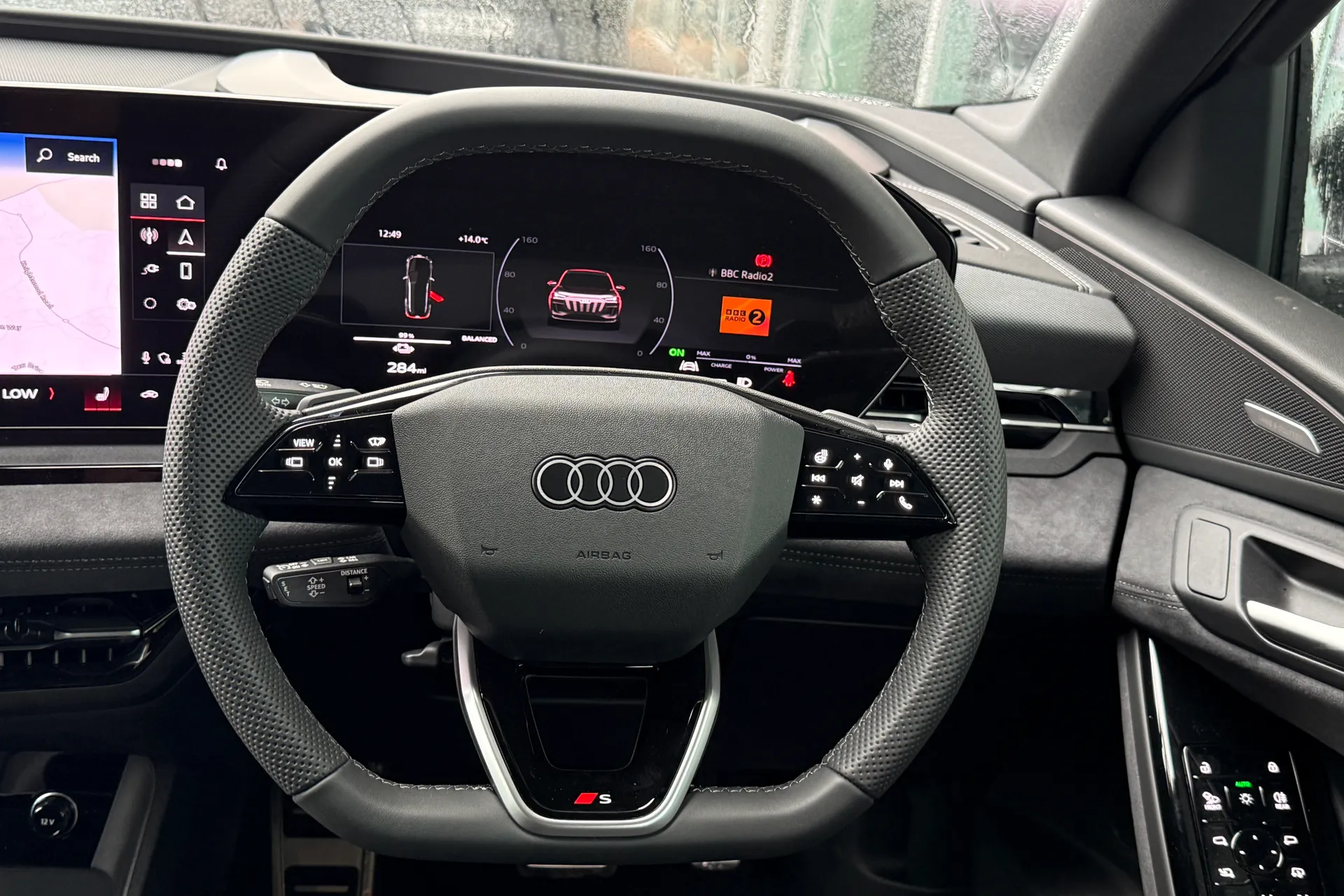 Audi Q6 e-tron thumbnail image number 40