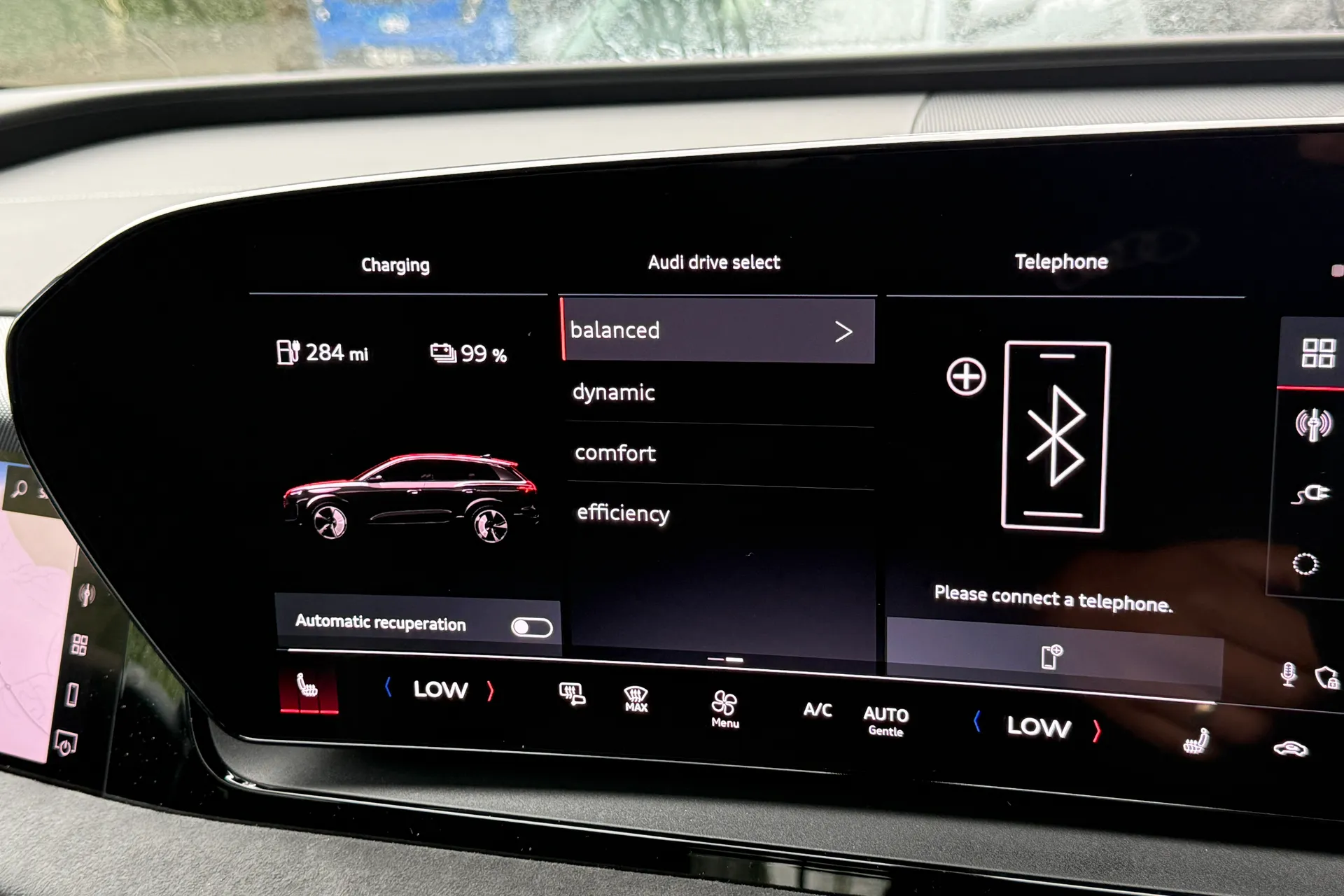 Audi Q6 e-tron thumbnail image number 26