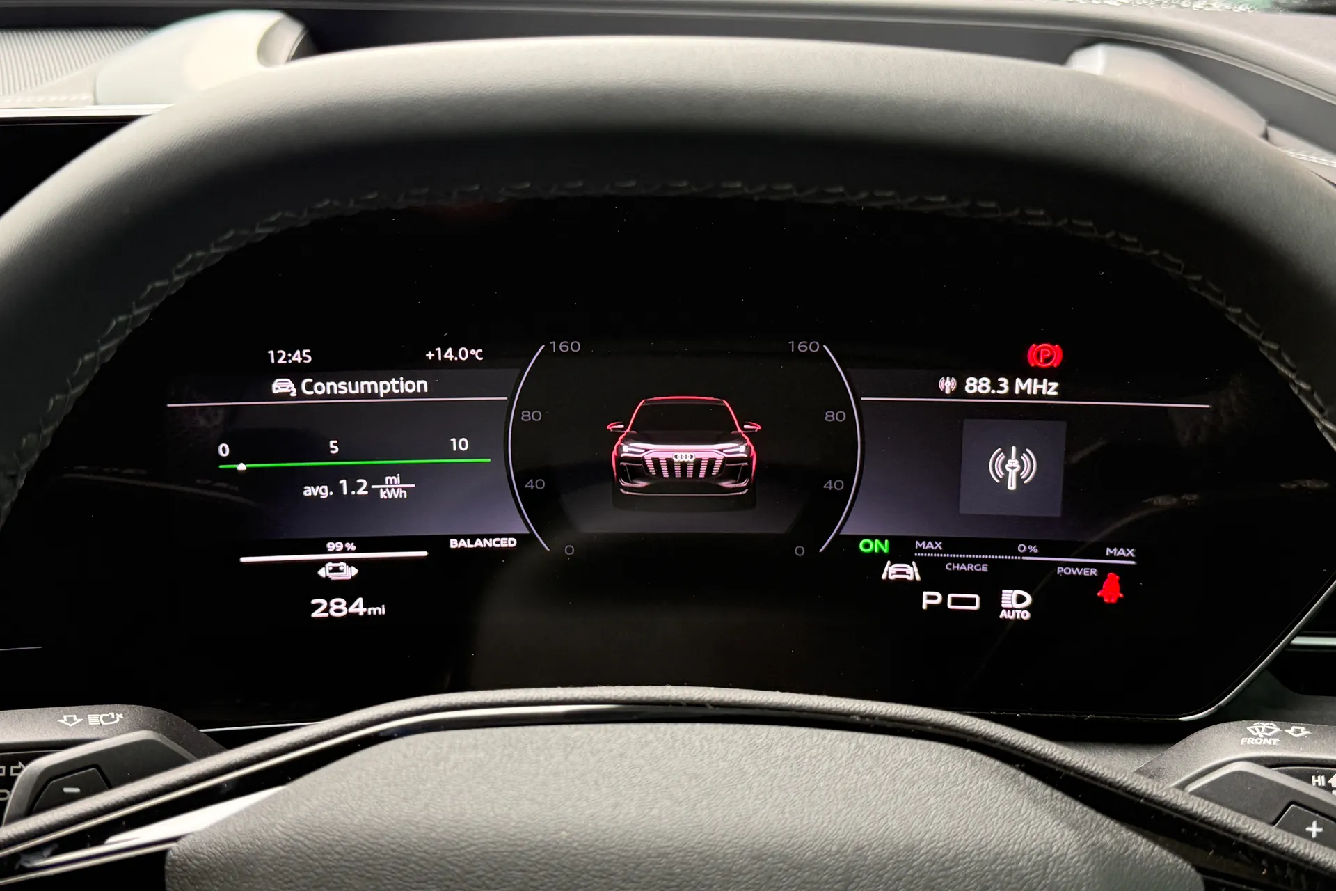 Audi Q6 e-tron thumbnail image number 16