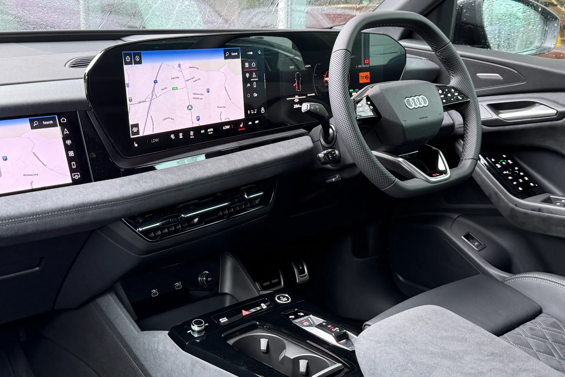 Audi Q6 e-tron thumbnail image number 52