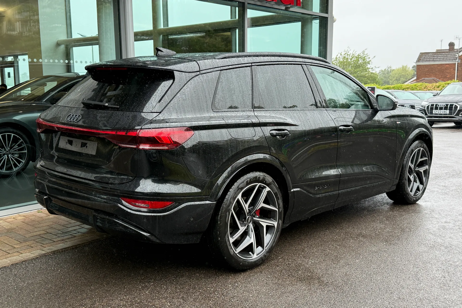 Audi Q6 e-tron thumbnail image number 60