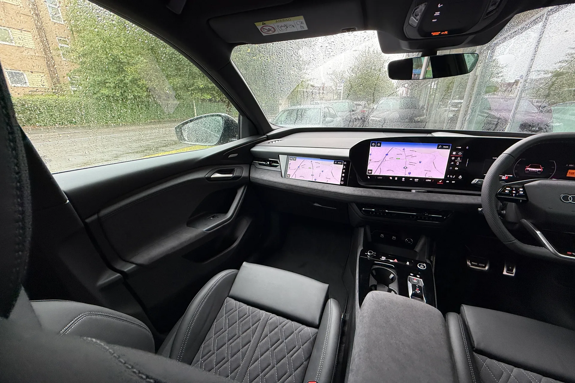 Audi Q6 e-tron thumbnail image number 42